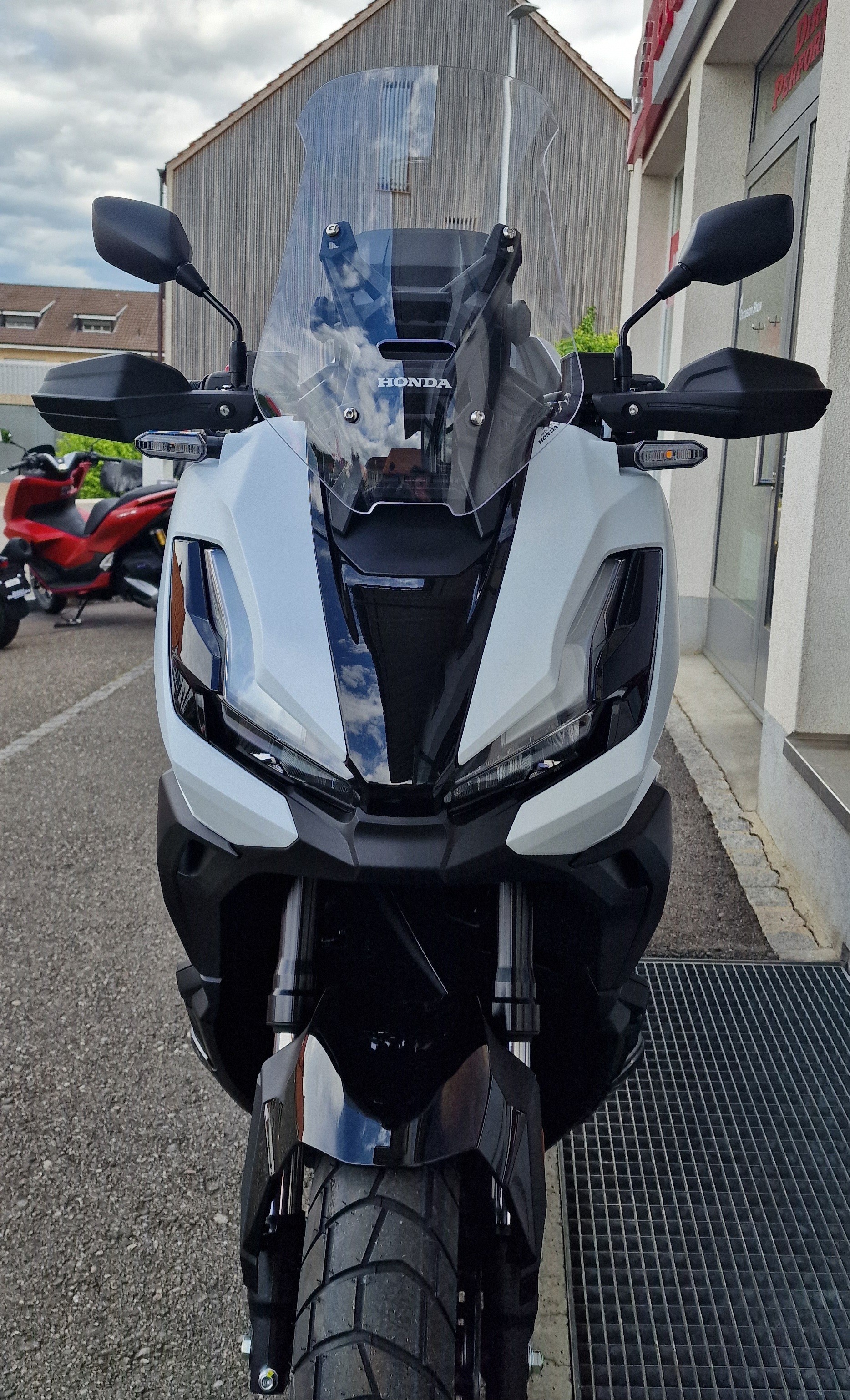 HONDA ADV 350 * TFT-Konnektivität * 2026-showroom-element-3