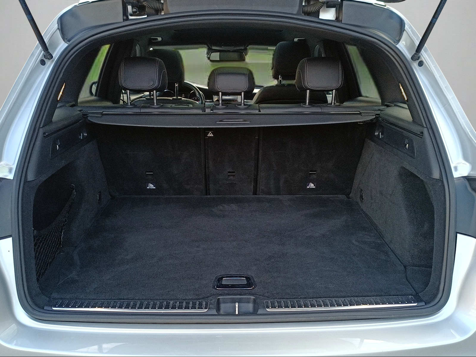MERCEDES-BENZ GLC 250 AMG Line 4Matic 9G-Tronic-image-9