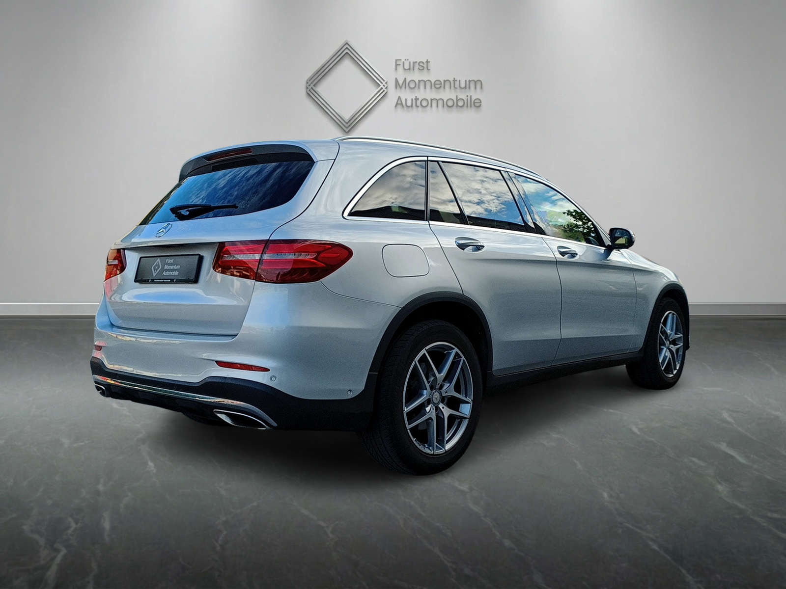 MERCEDES-BENZ GLC 250 AMG Line 4Matic 9G-Tronic-image-7