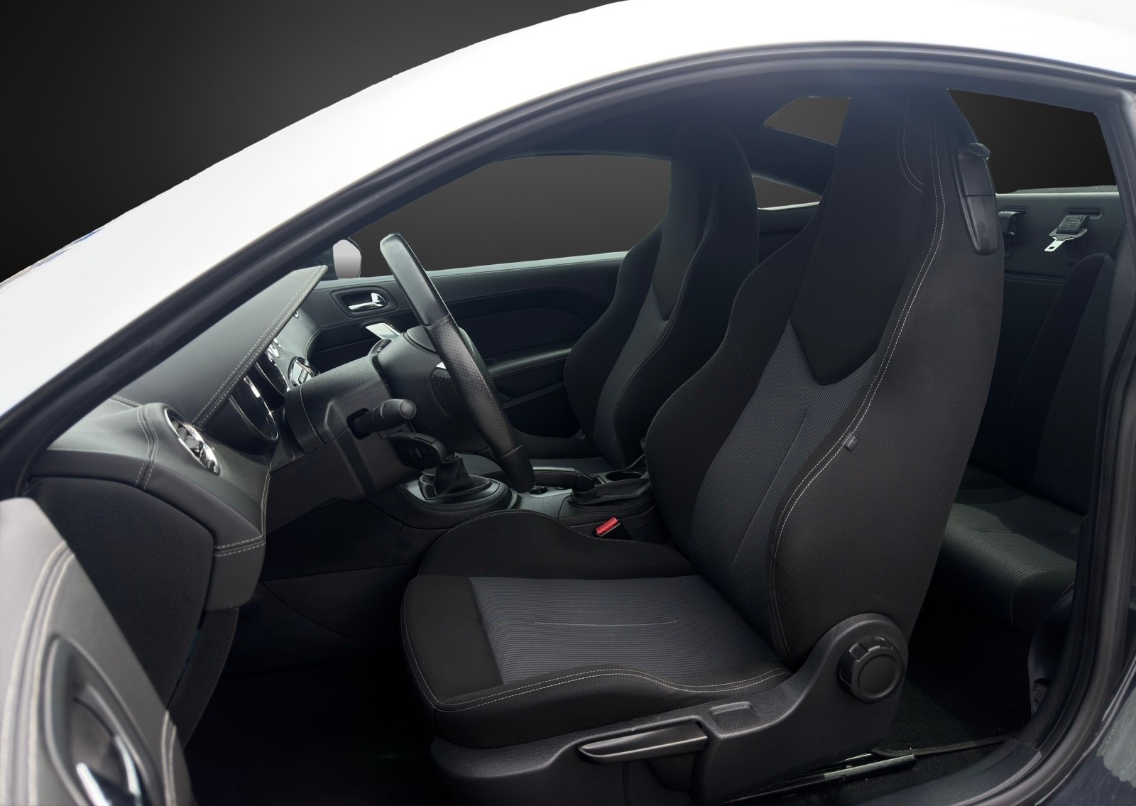 PEUGEOT RCZ 1.6 Turbo mit 156 PS-image-6