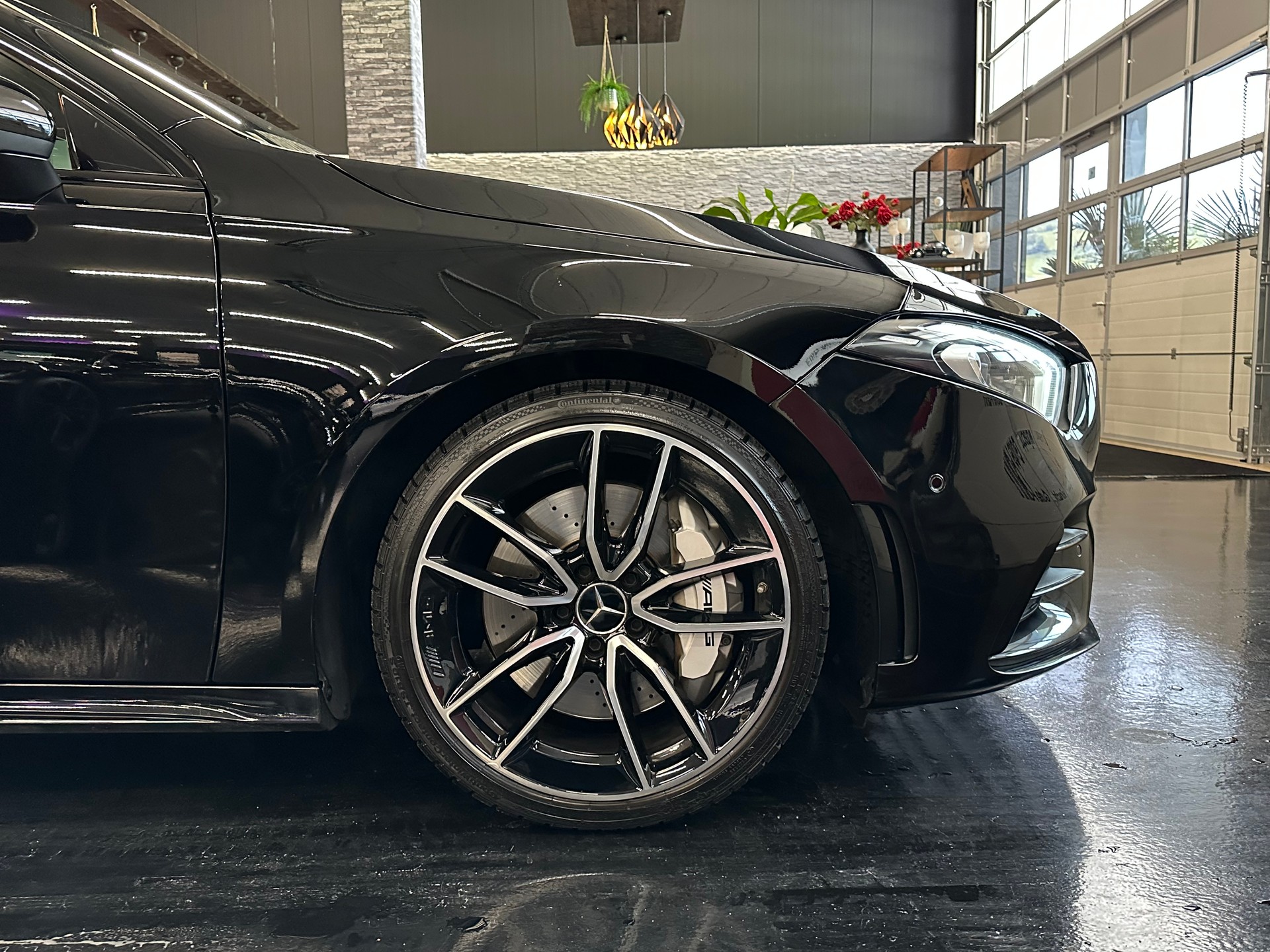 MERCEDES-BENZ A 35 AMG 4Matic Speedshift-image-23