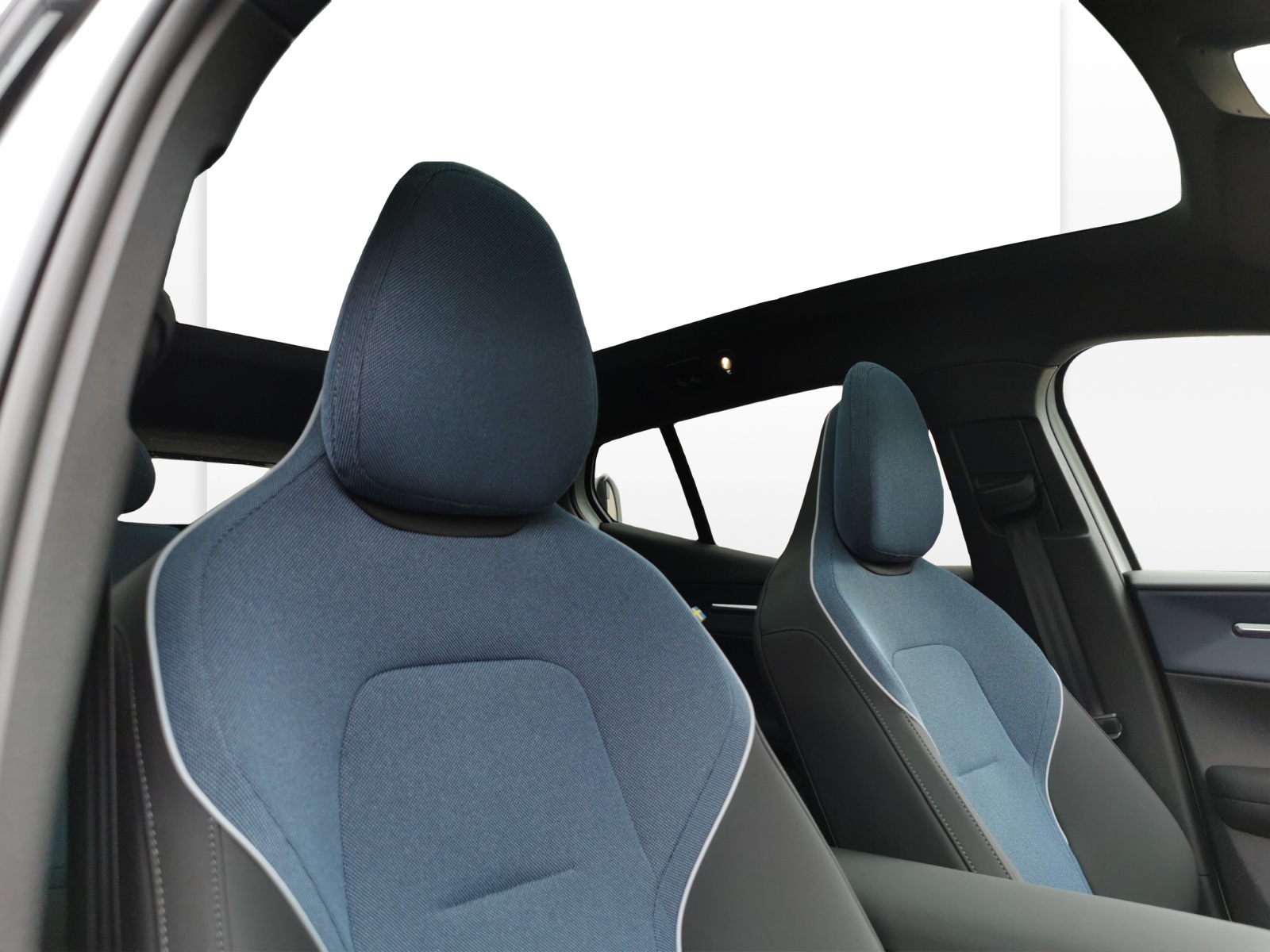 VOLVO EX30 E60 Ultra-image-12