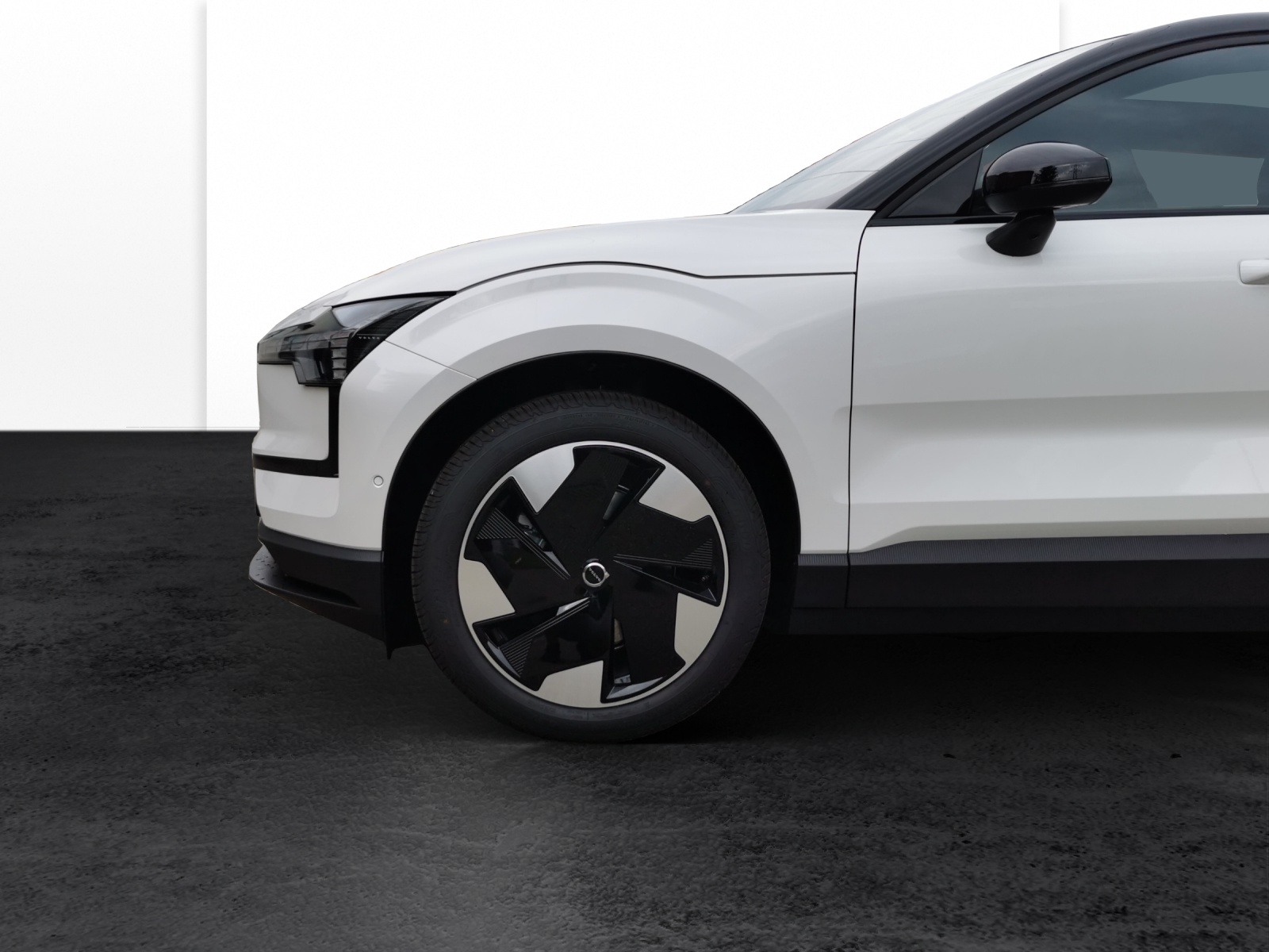 VOLVO EX30 E60 Ultra-image-15