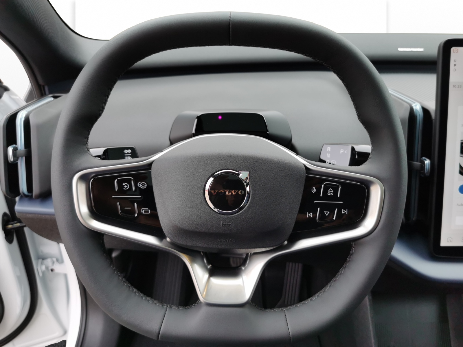 VOLVO EX30 E60 Ultra-image-9