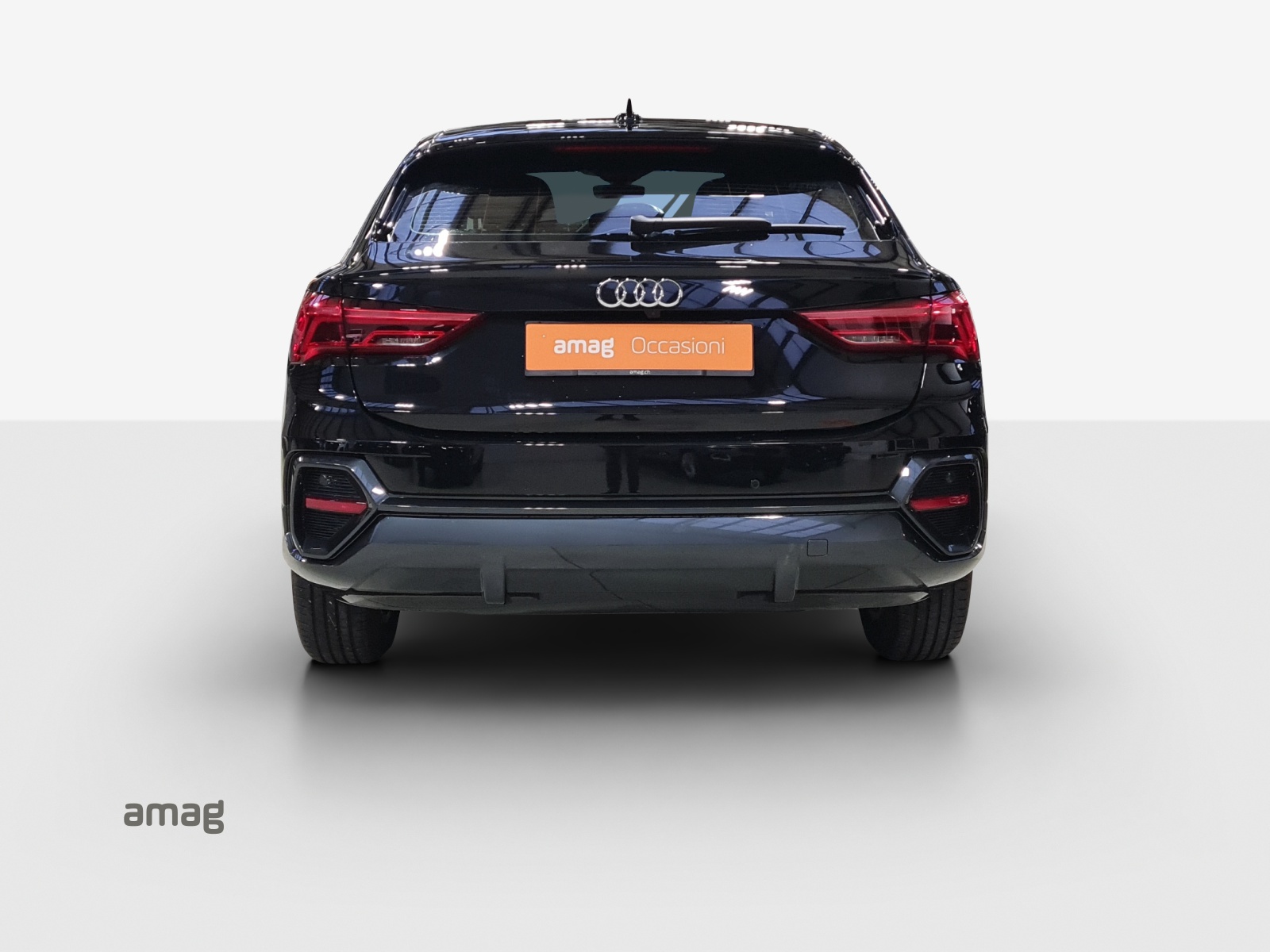 AUDI Q3 Sportback 35 TFSI S line Attraction S-tronic-showroom-element-3