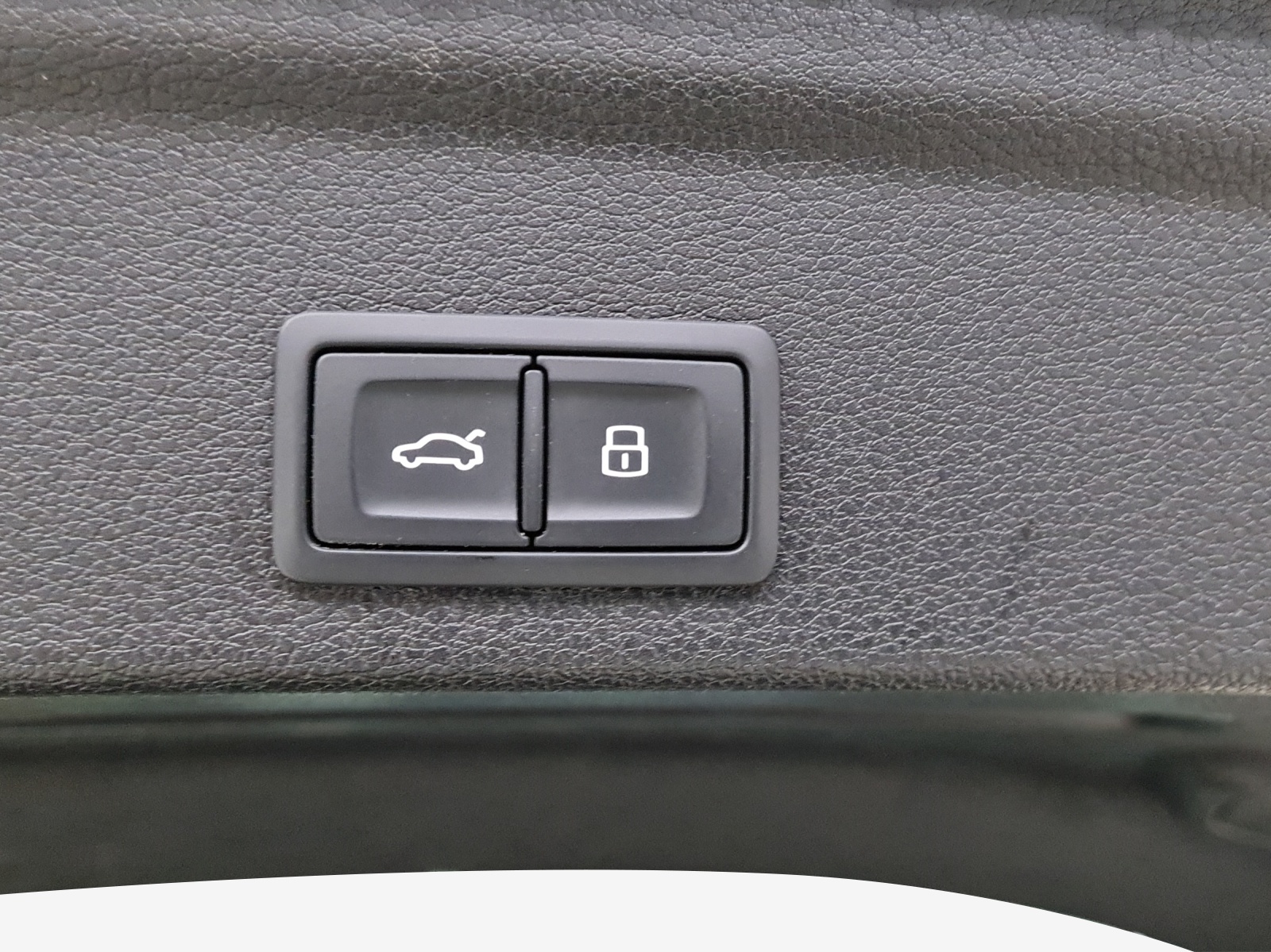 AUDI Q3 Sportback 35 TFSI S line Attraction S-tronic-image-13