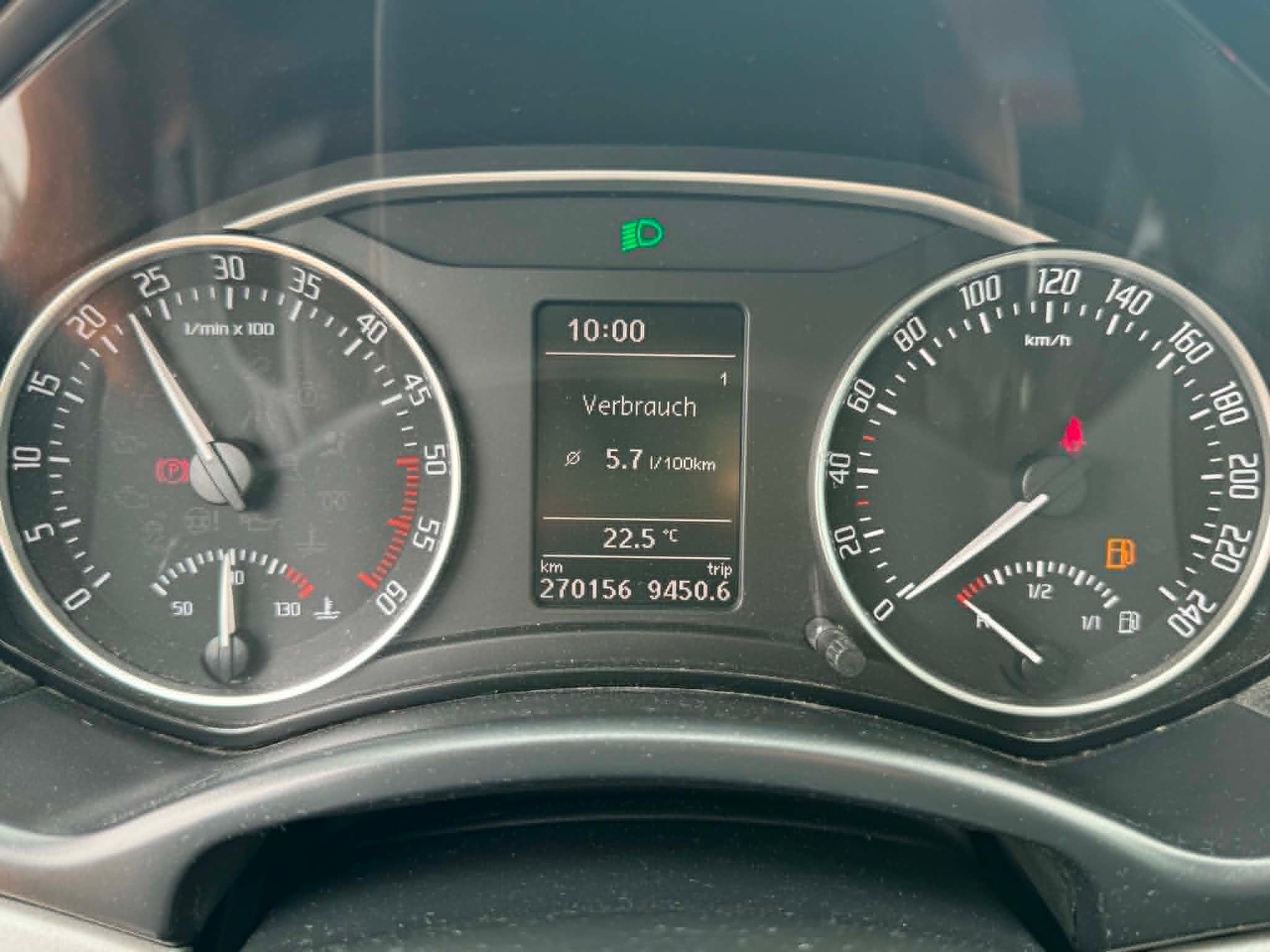 SKODA Octavia Combi 1.6 TDI 4x4-image-10