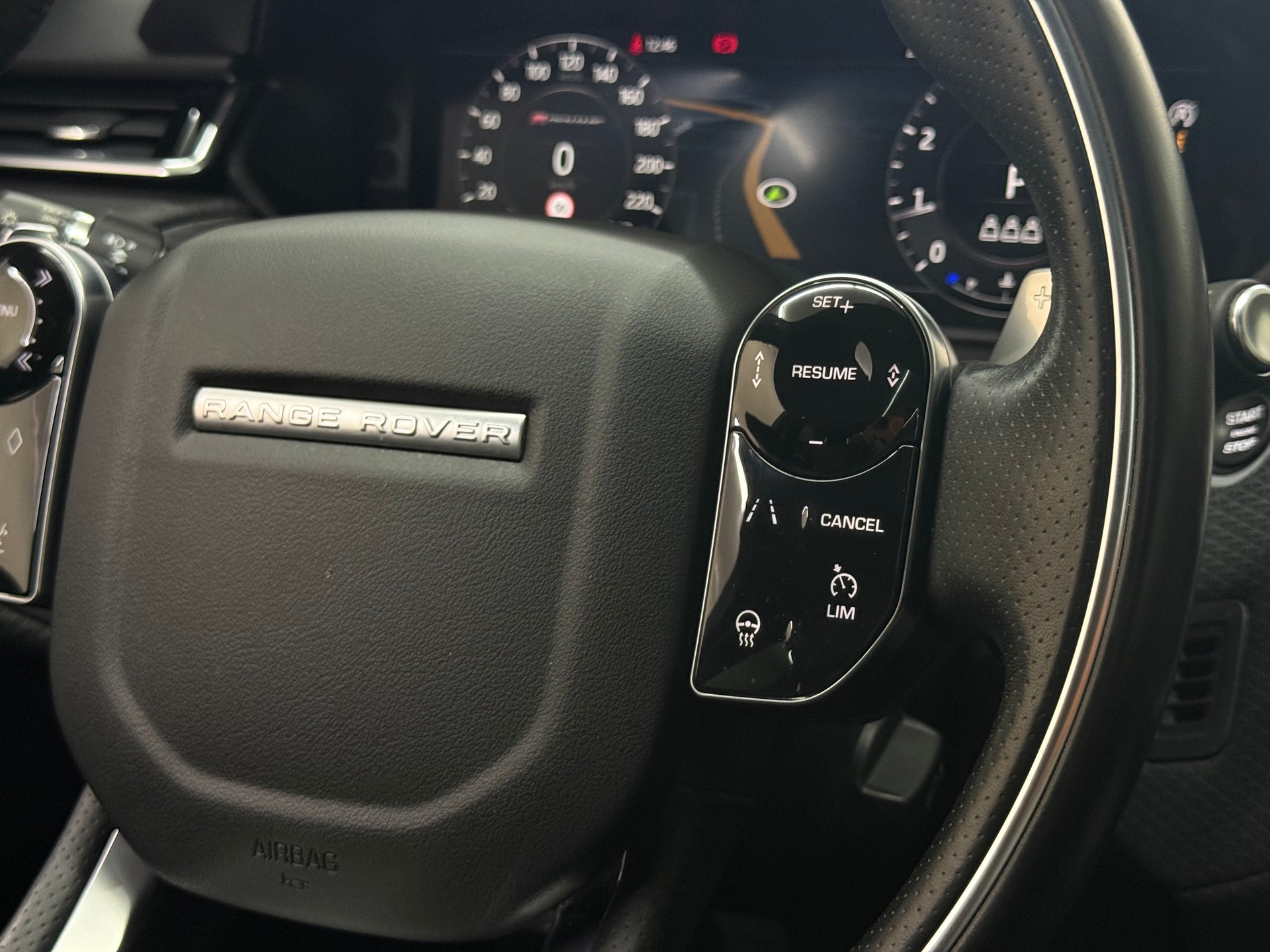 LAND ROVER Range Rover Velar R-Dynamic P 250 SE Automatic-image-15