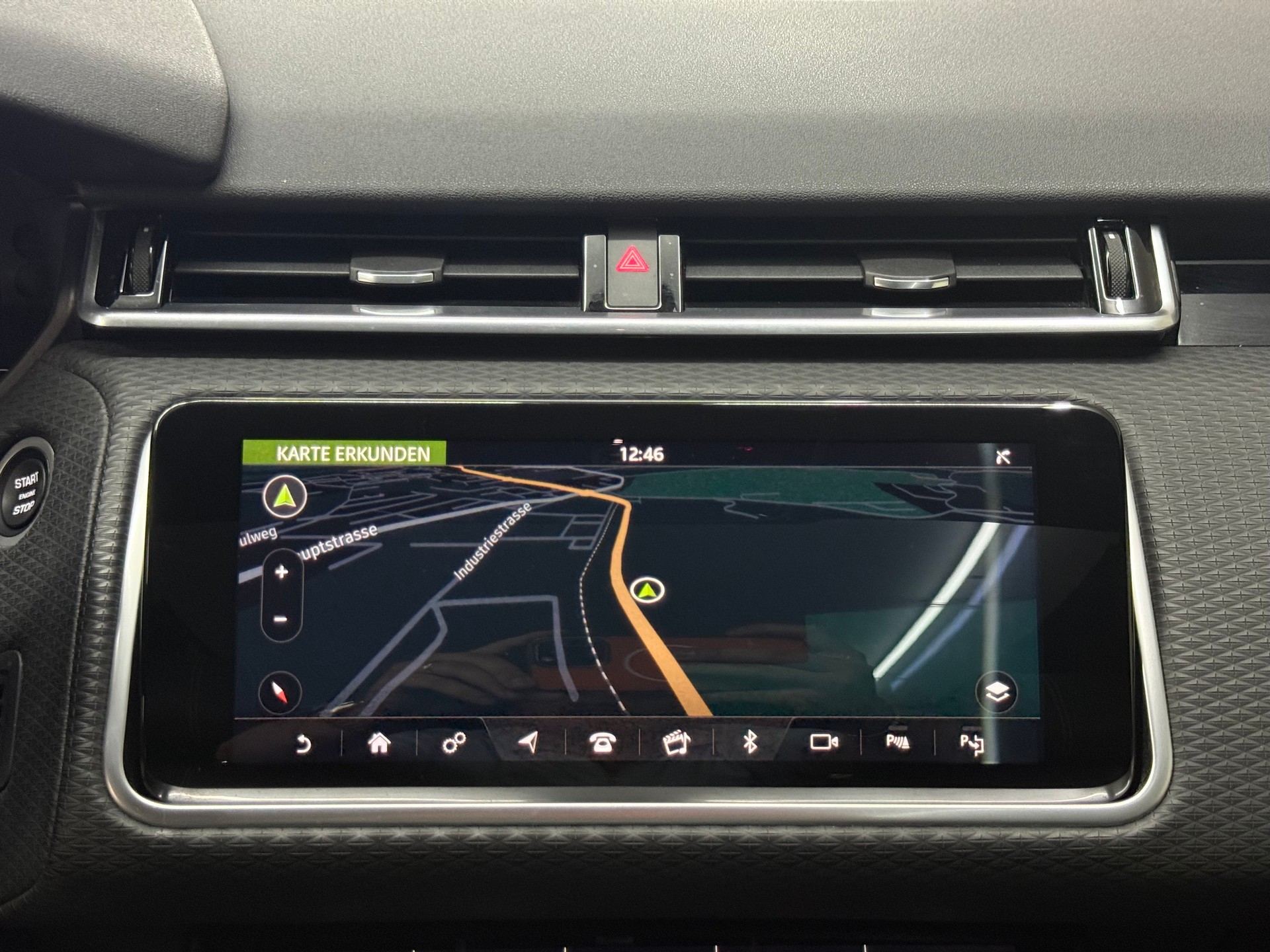 LAND ROVER Range Rover Velar R-Dynamic P 250 SE Automatic-image-16