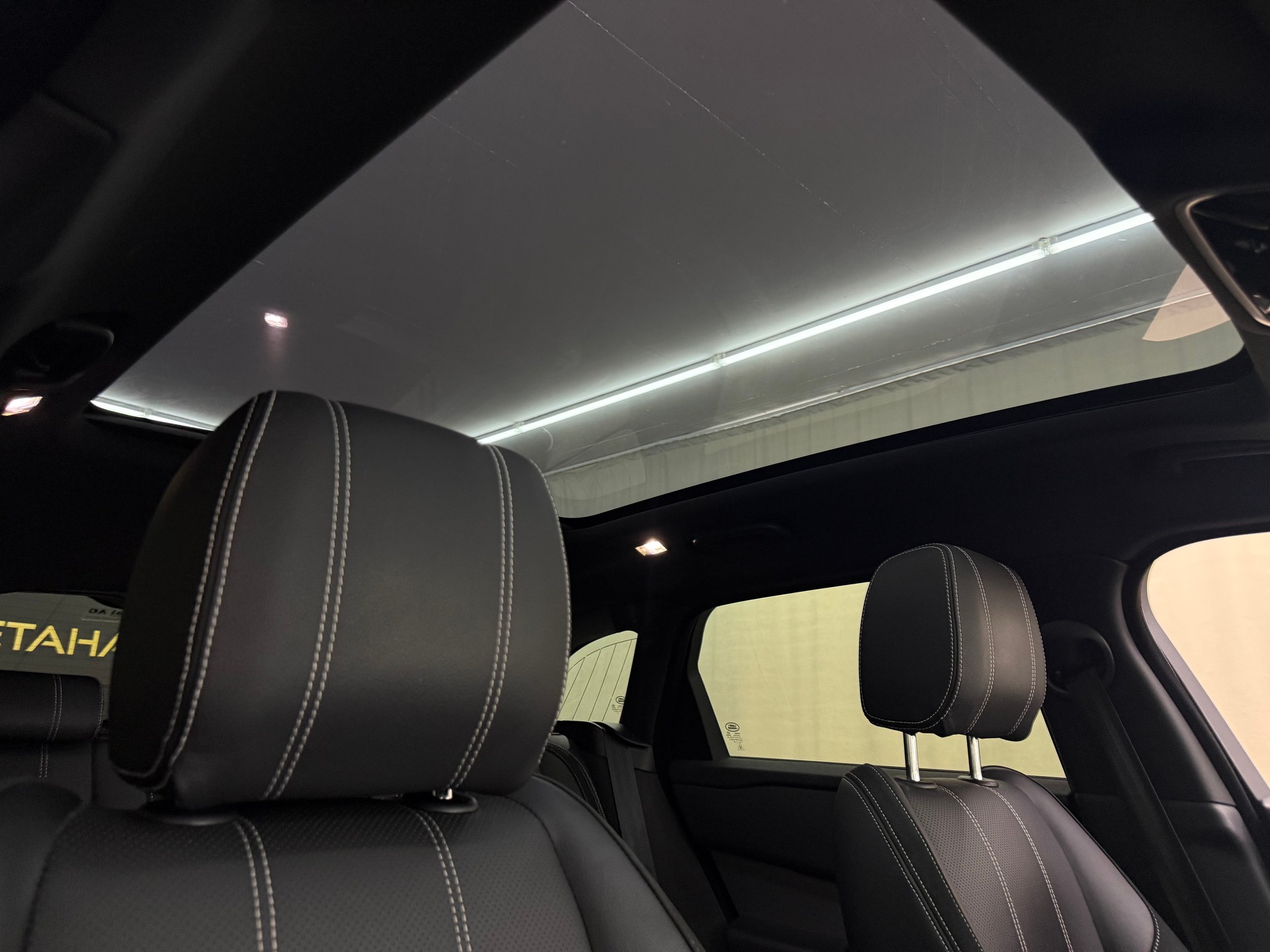 LAND ROVER Range Rover Velar R-Dynamic P 250 SE Automatic-image-20