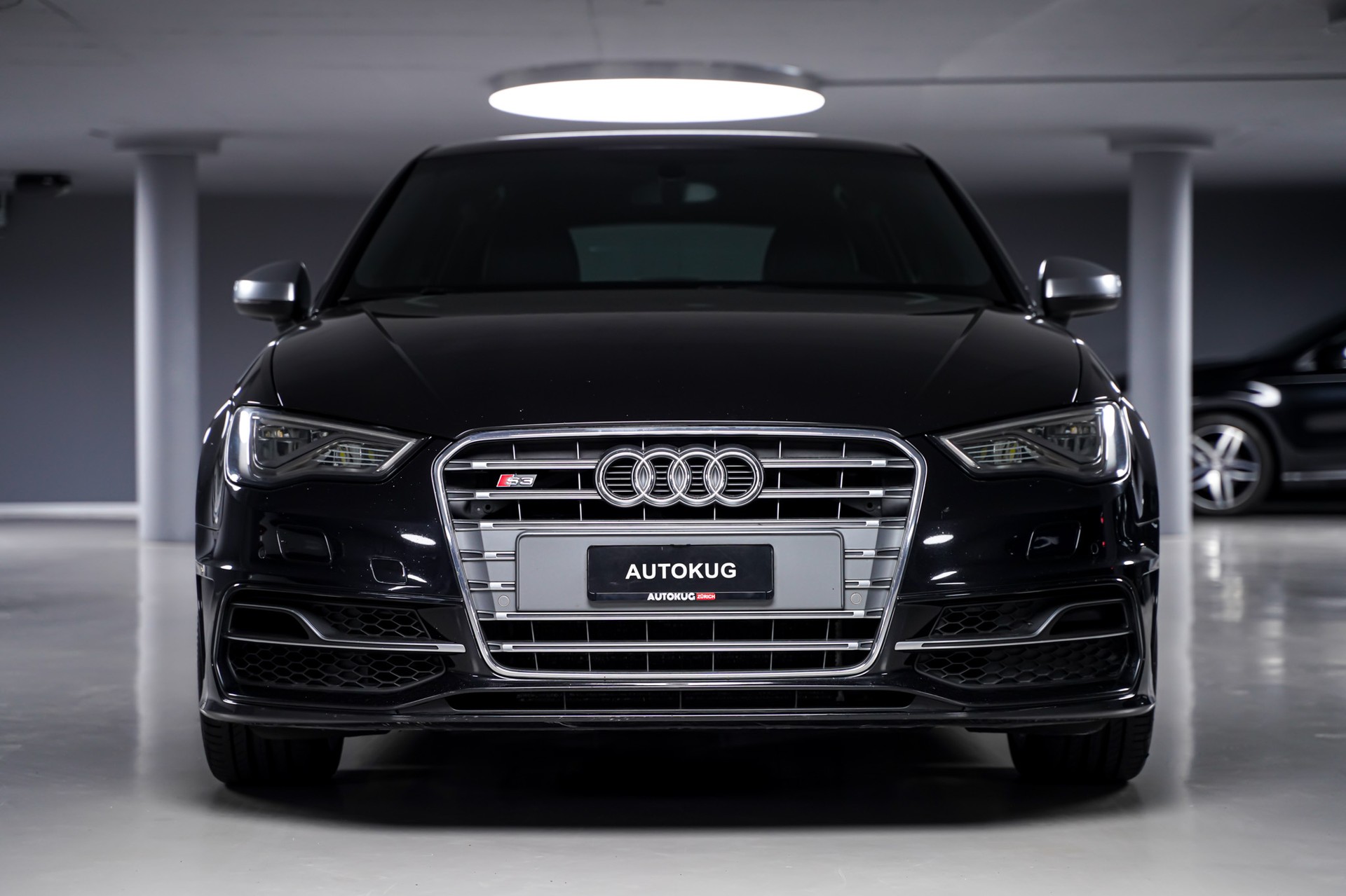 AUDI S3 Sportback 2.0 TFSI quattro-showroom-element-1