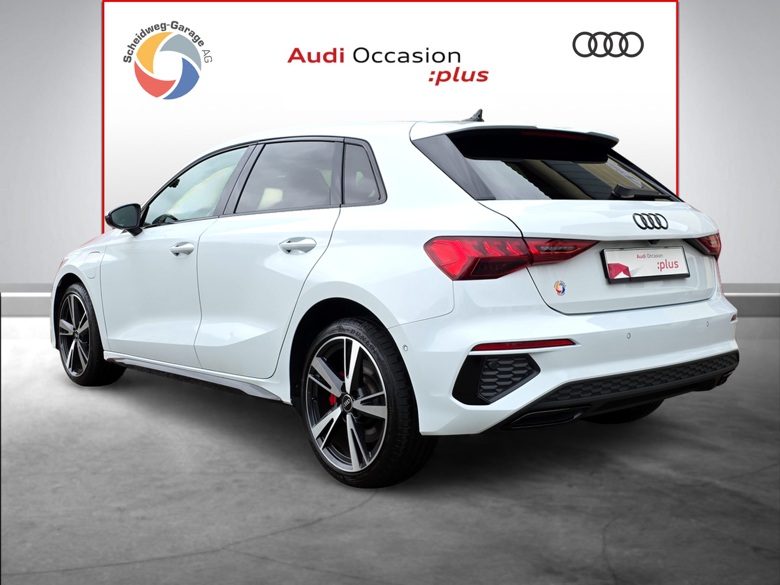 AUDI A3 Sportback 45 TFSI e S line S-tronic-image-12
