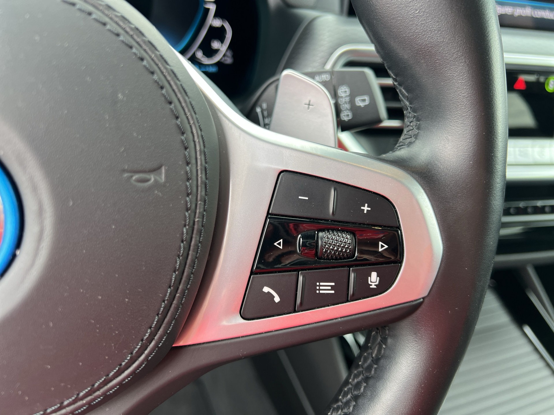BMW X3 xDrive 30e M Sport-image-15