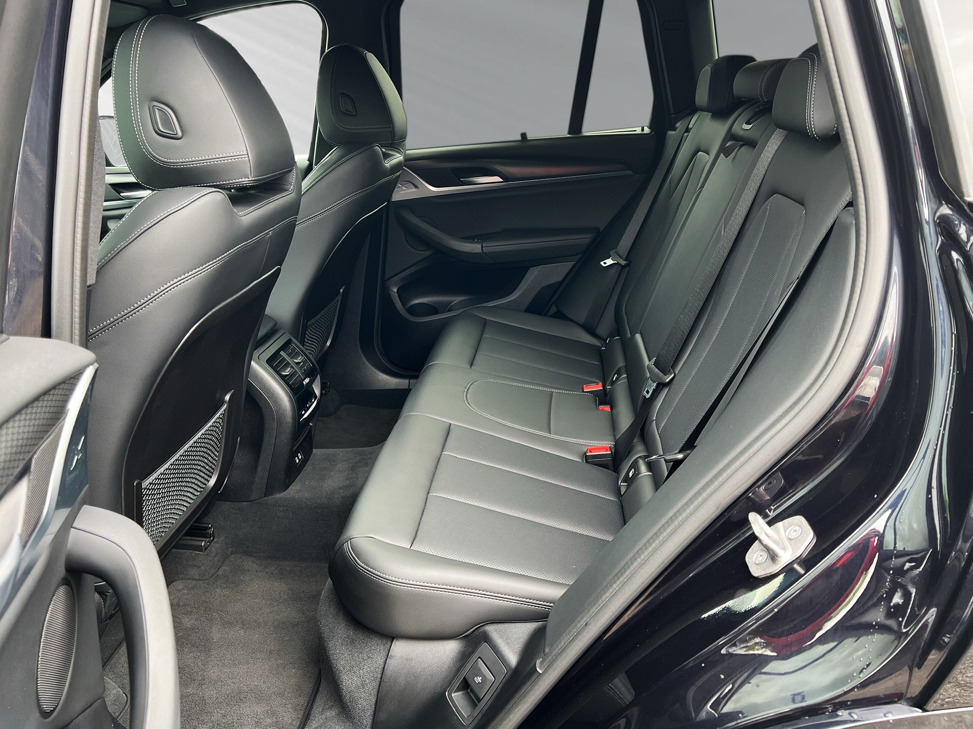 BMW X3 xDrive 30e M Sport-image-6