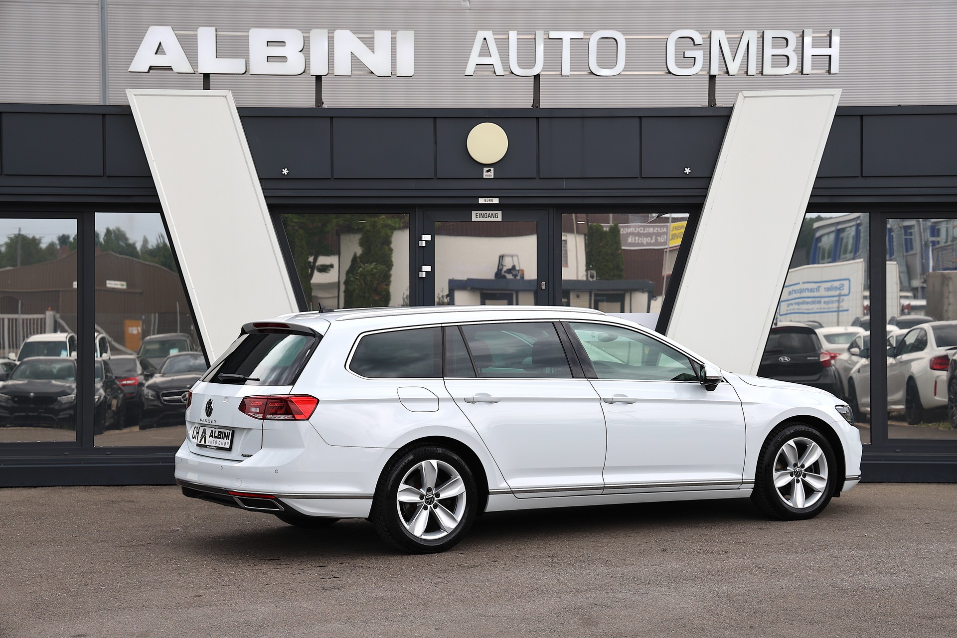 VW Passat 2.0 TDI BMT Elegance 4Motion DSG-showroom-element-3