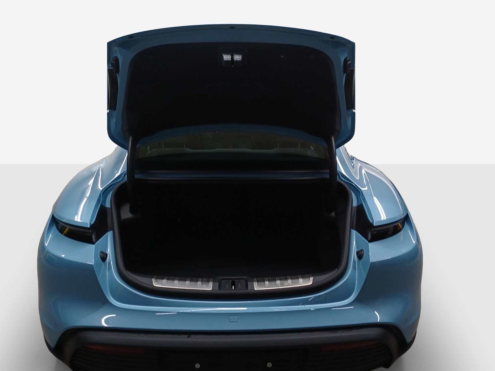 PORSCHE Taycan 4S-image-13