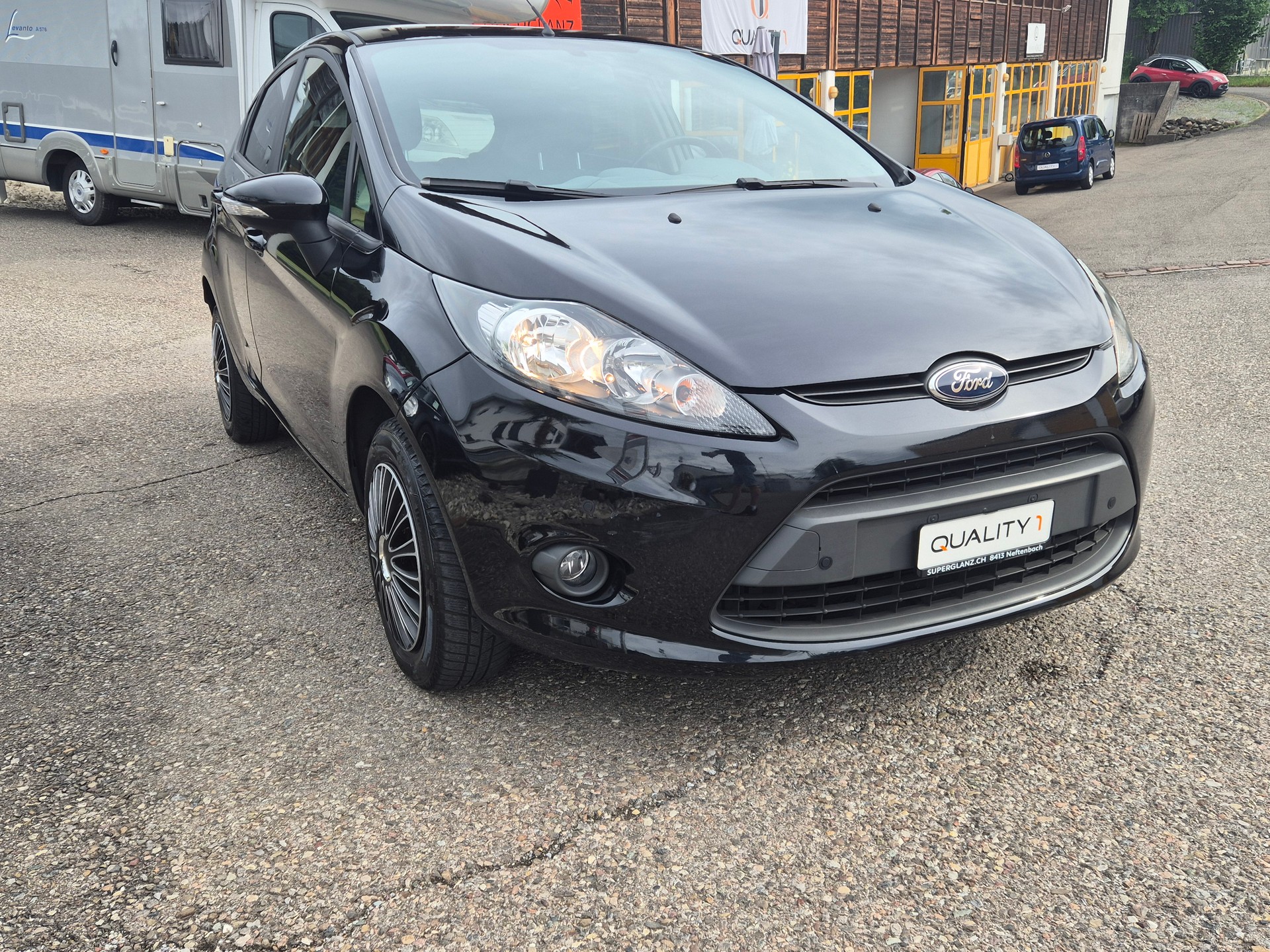 FORD Fiesta 1.4 16V Colourline Automatic-image-12