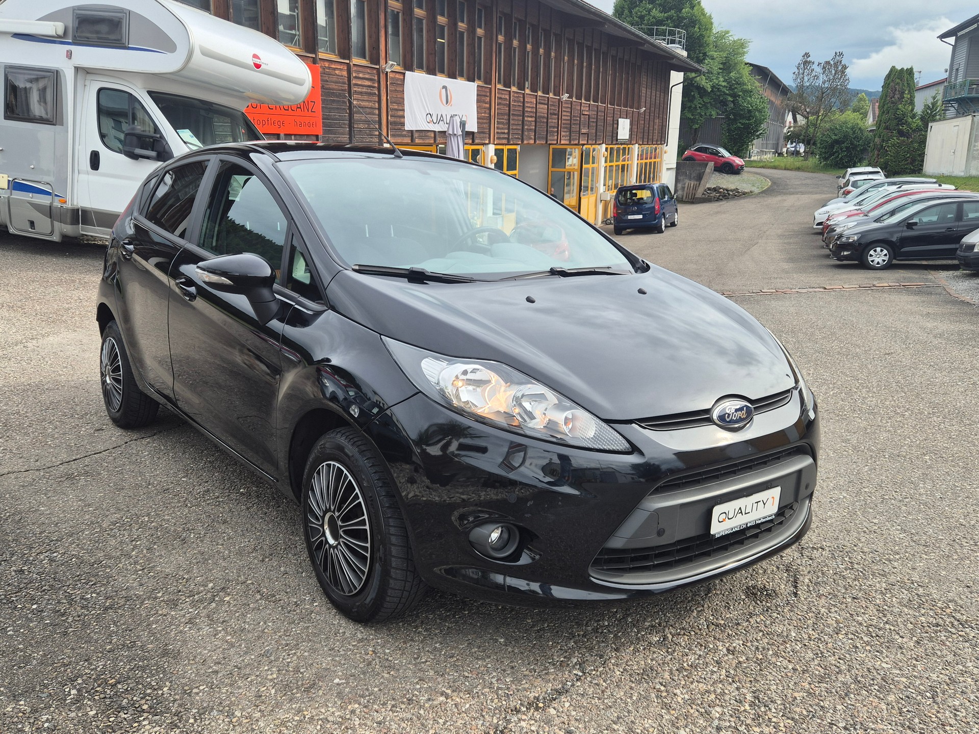 FORD Fiesta 1.4 16V Colourline Automatic-showroom-element-1