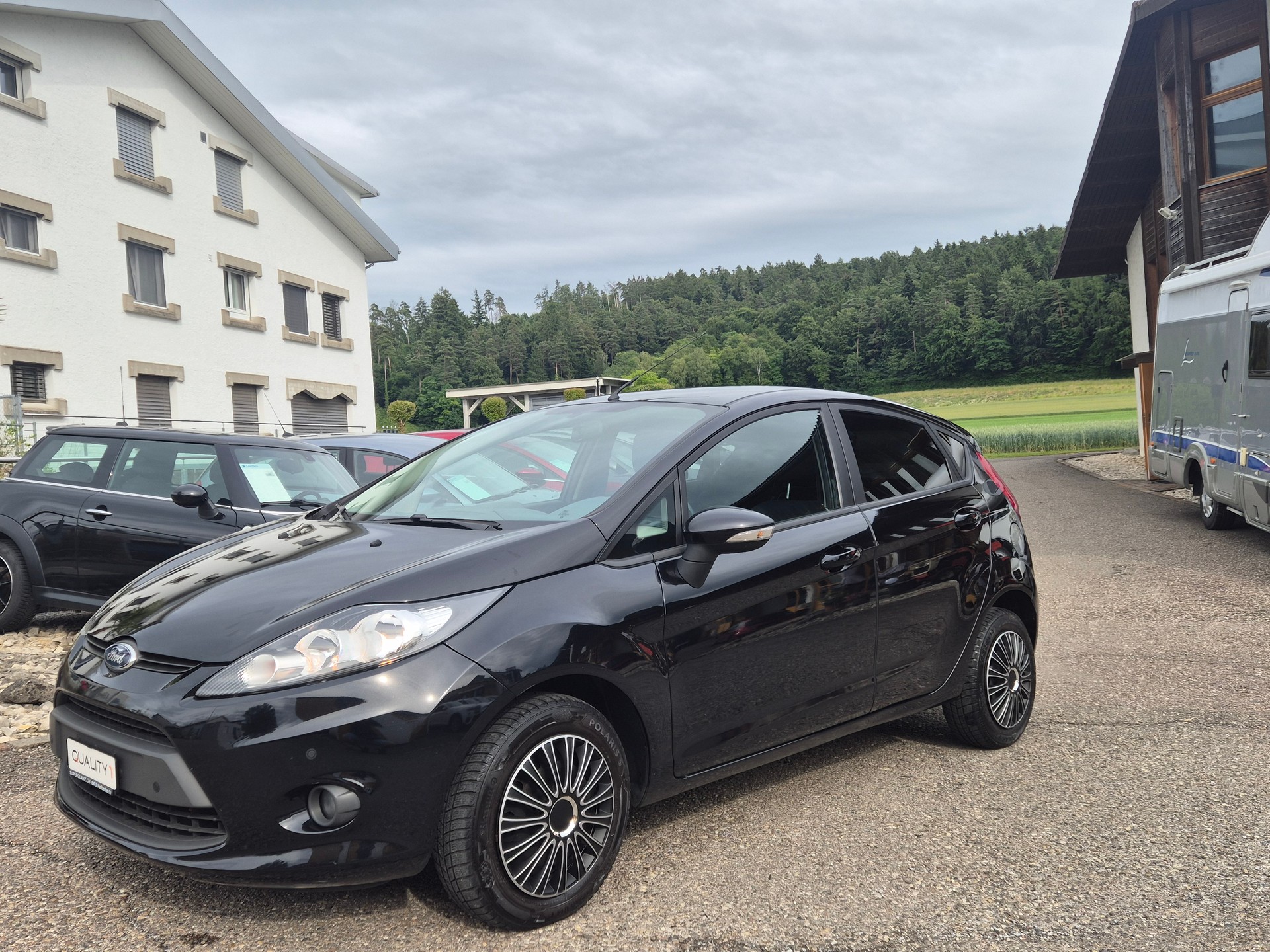 FORD Fiesta 1.4 16V Colourline Automatic-image-13