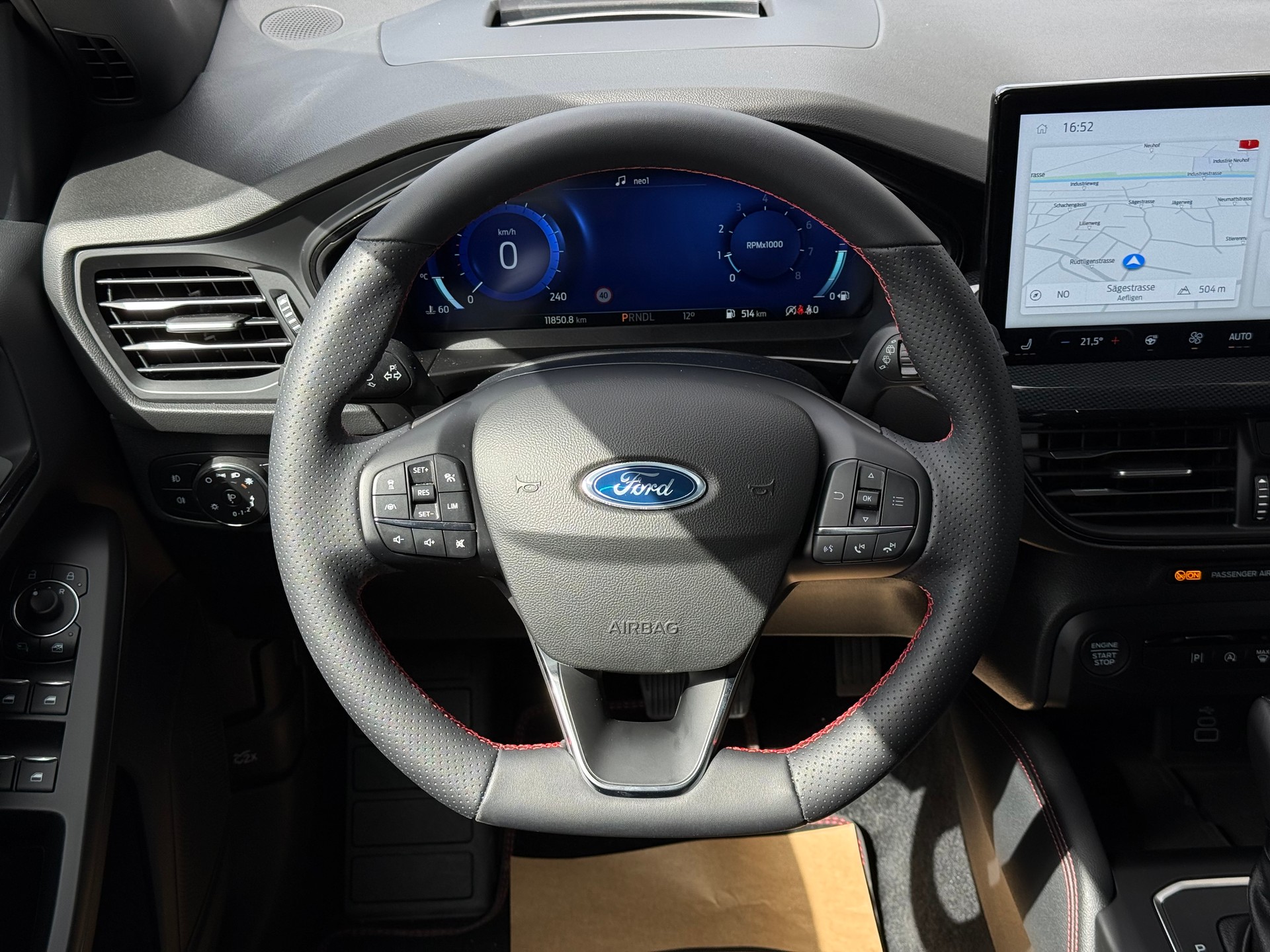 FORD Focus 1.0 MHEV ST-Line X Automat-image-13