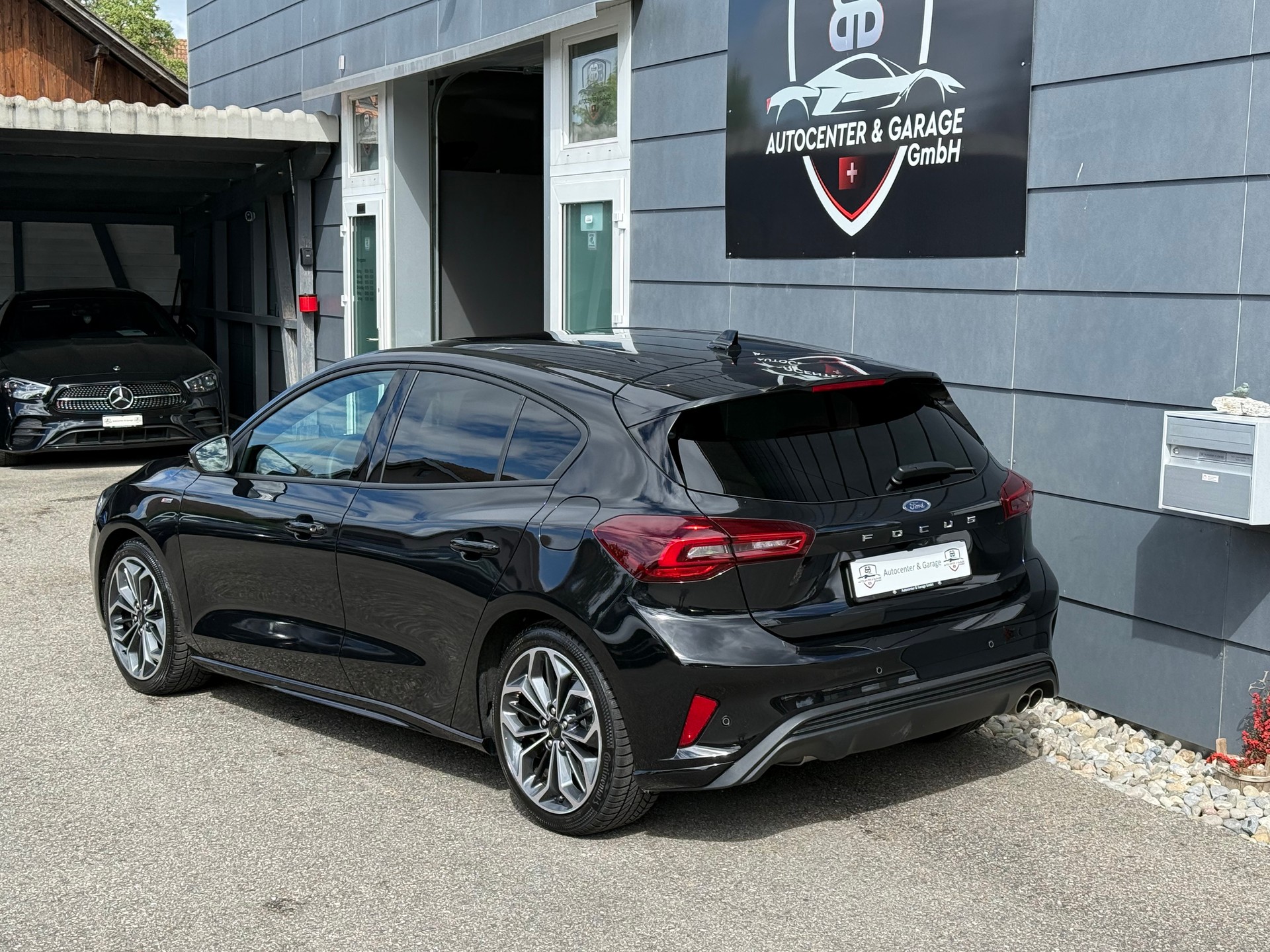 FORD Focus 1.0 MHEV ST-Line X Automat-image-5