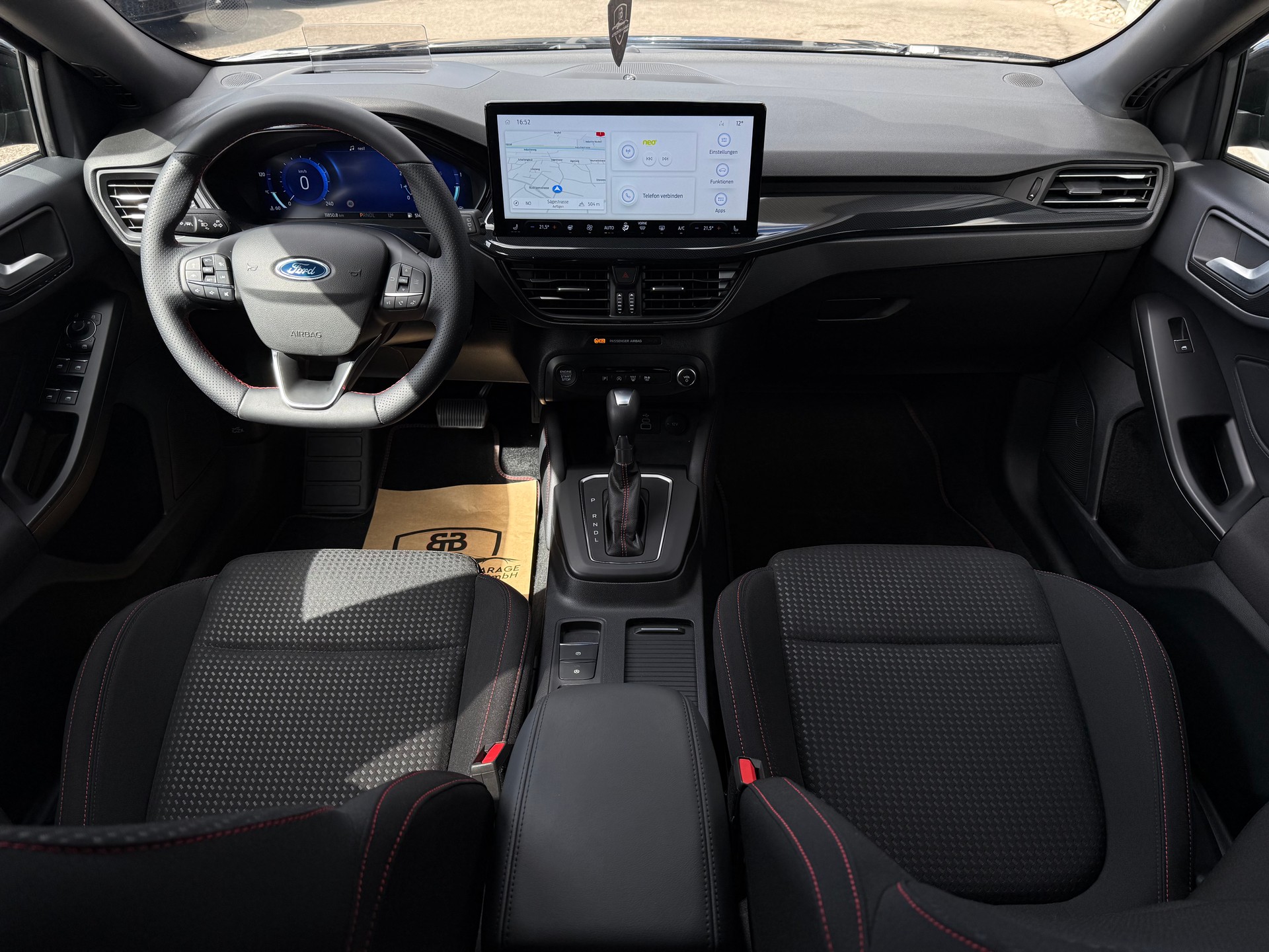 FORD Focus 1.0 MHEV ST-Line X Automat-image-12