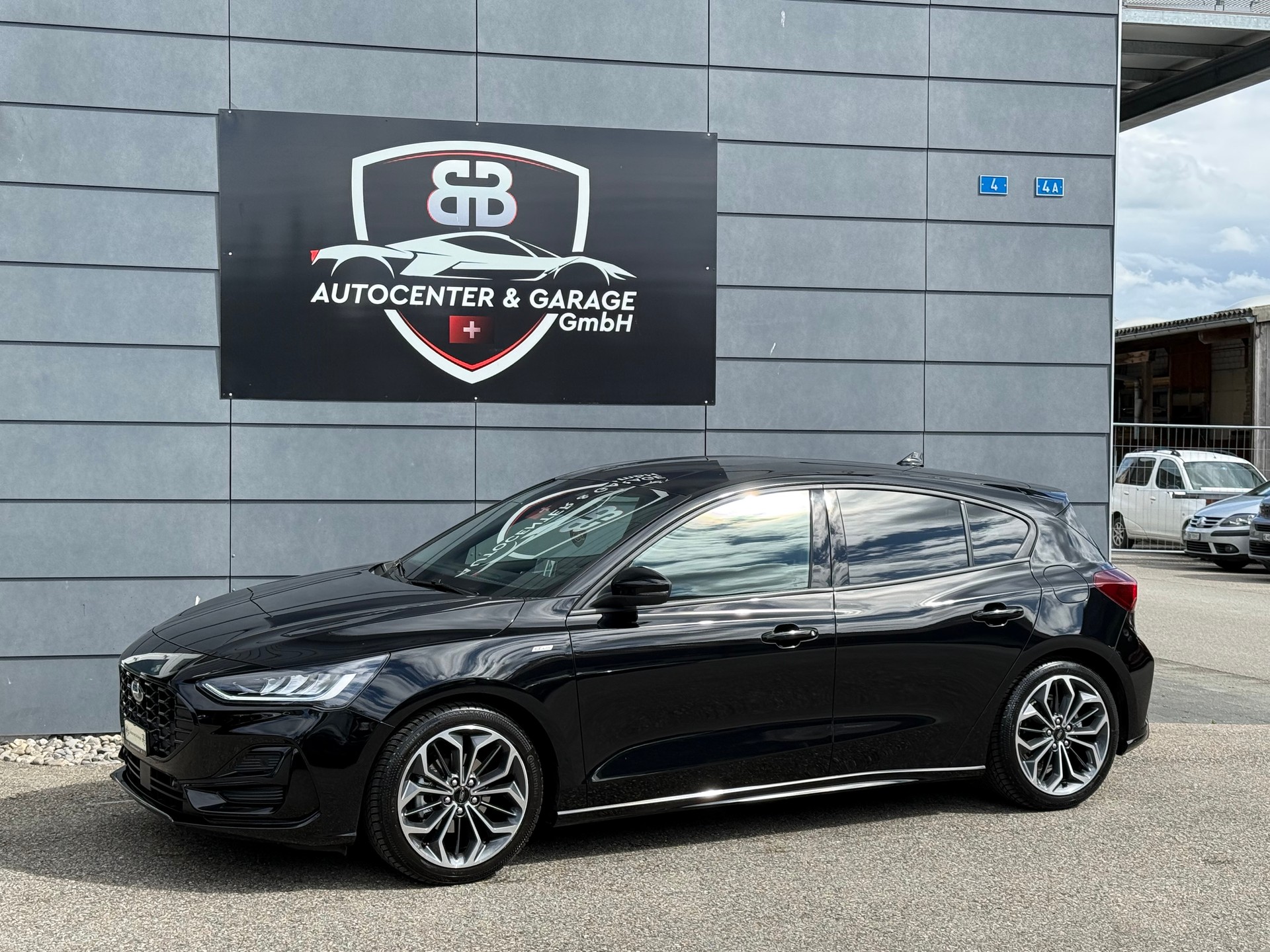 FORD Focus 1.0 MHEV ST-Line X Automat-showroom-element-3