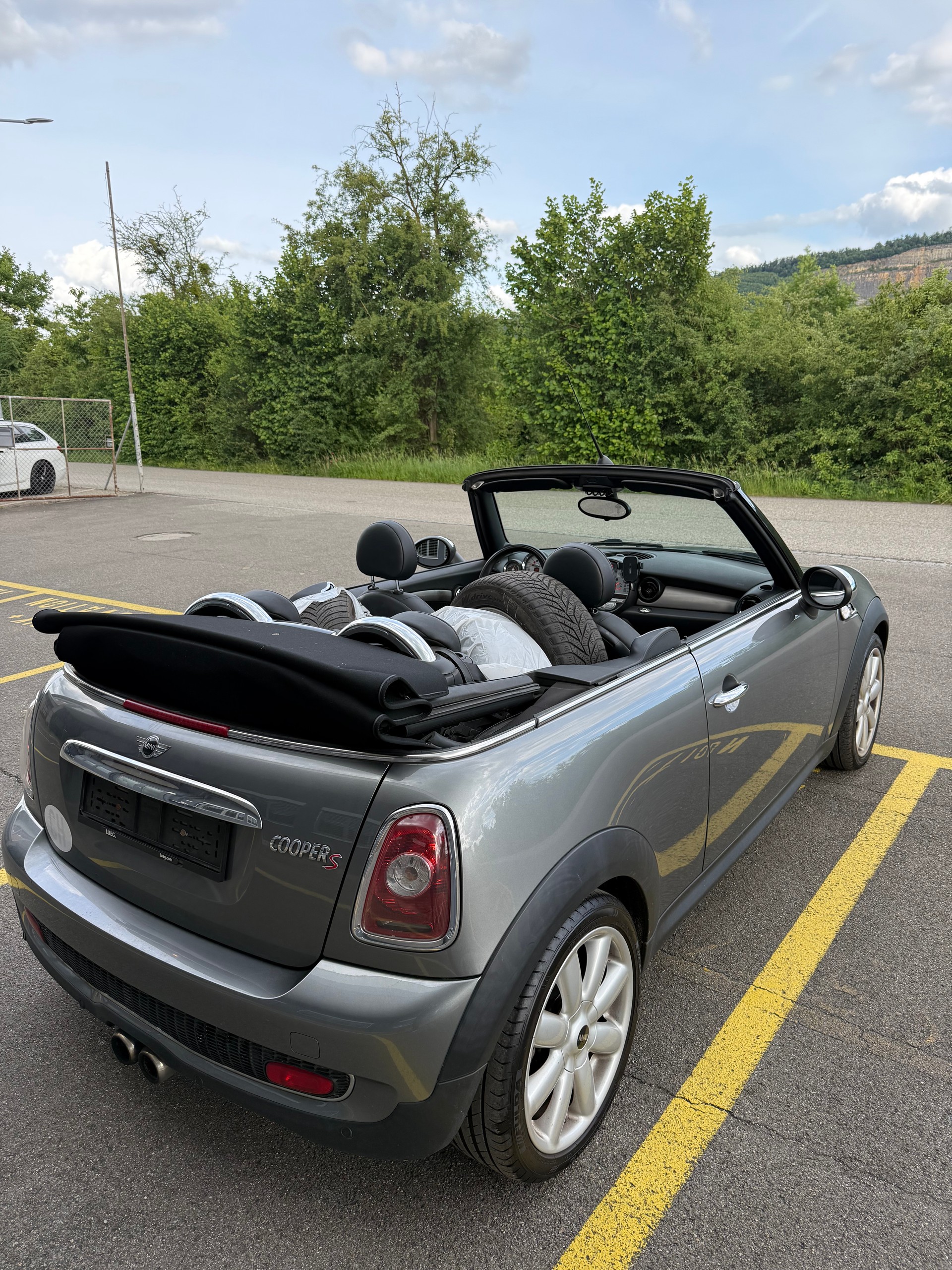 MINI Cooper S Cabriolet-image-12