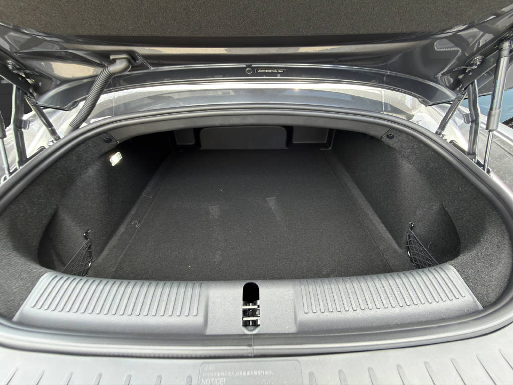 MG Cyberster 77kWh 4WD-image-5