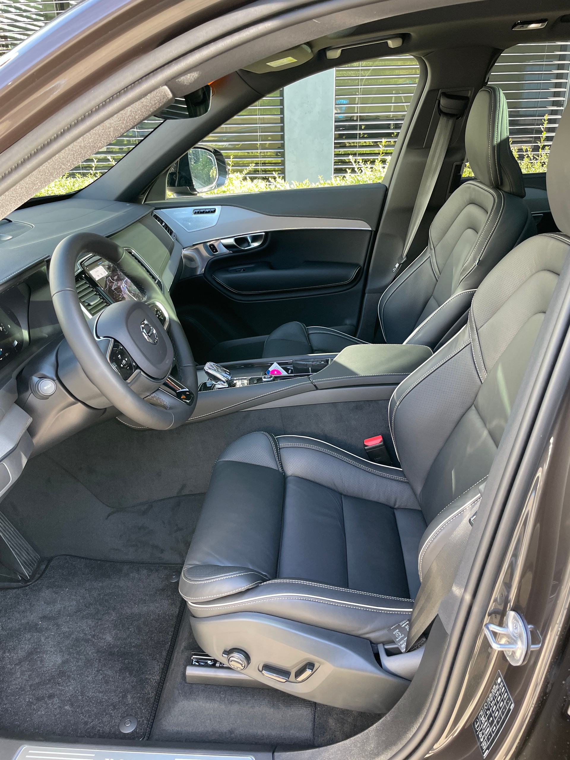 VOLVO XC90 B5 Diesel Mild Hybrid AWD Ultimate Dark Geartronic, 7-Sitzer, Vollausstattun-image-13