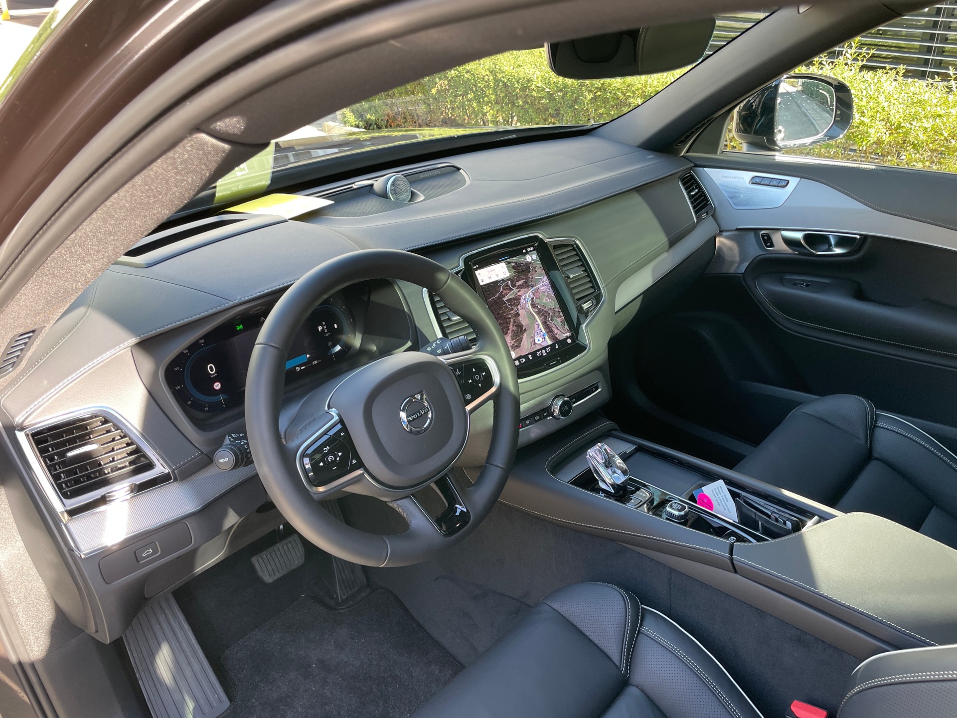 VOLVO XC90 B5 Diesel Mild Hybrid AWD Ultimate Dark Geartronic, 7-Sitzer, Vollausstattun-image-10