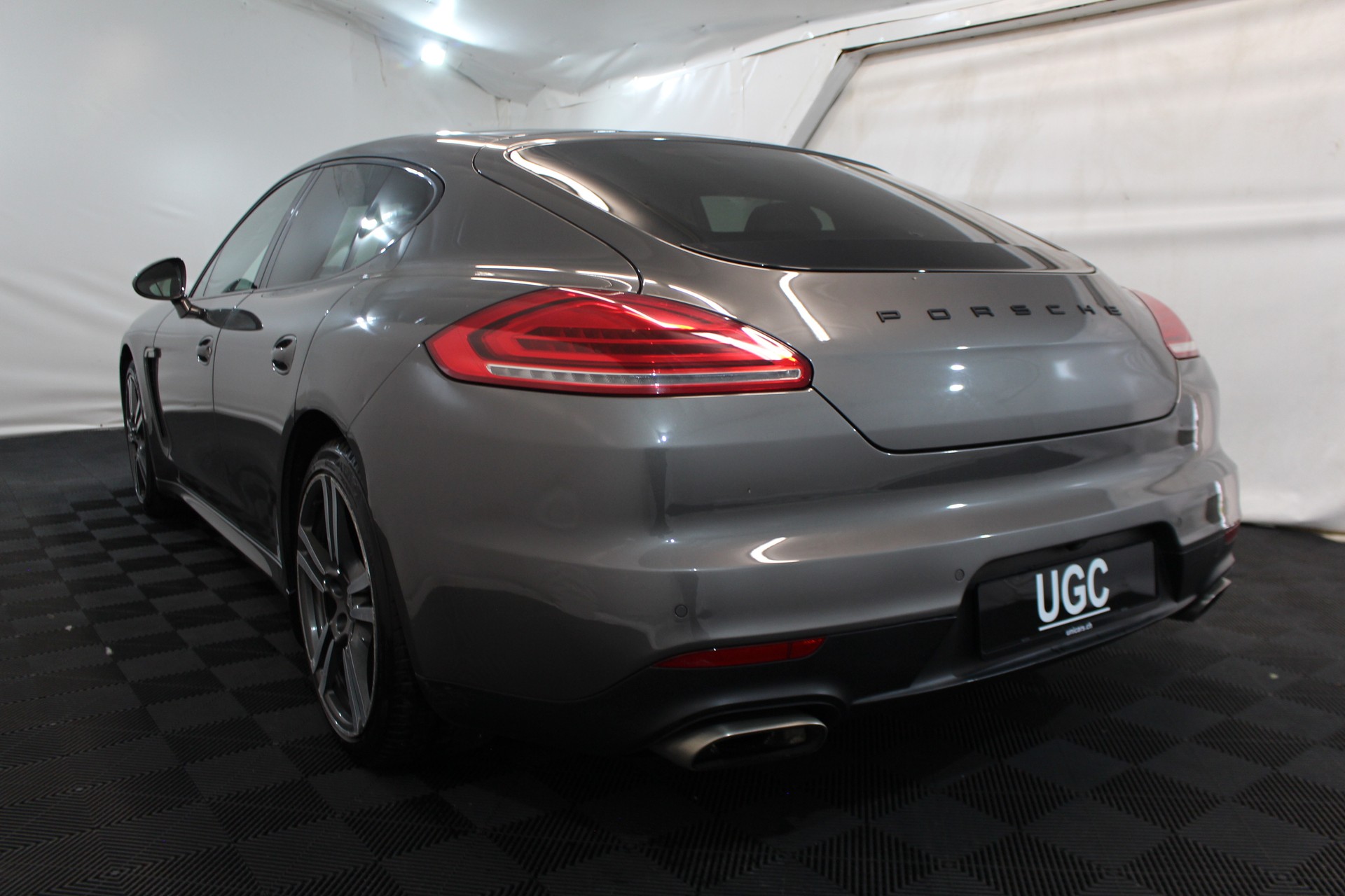 PORSCHE Panamera 3.6 V6 4 PDK-showroom-element-3