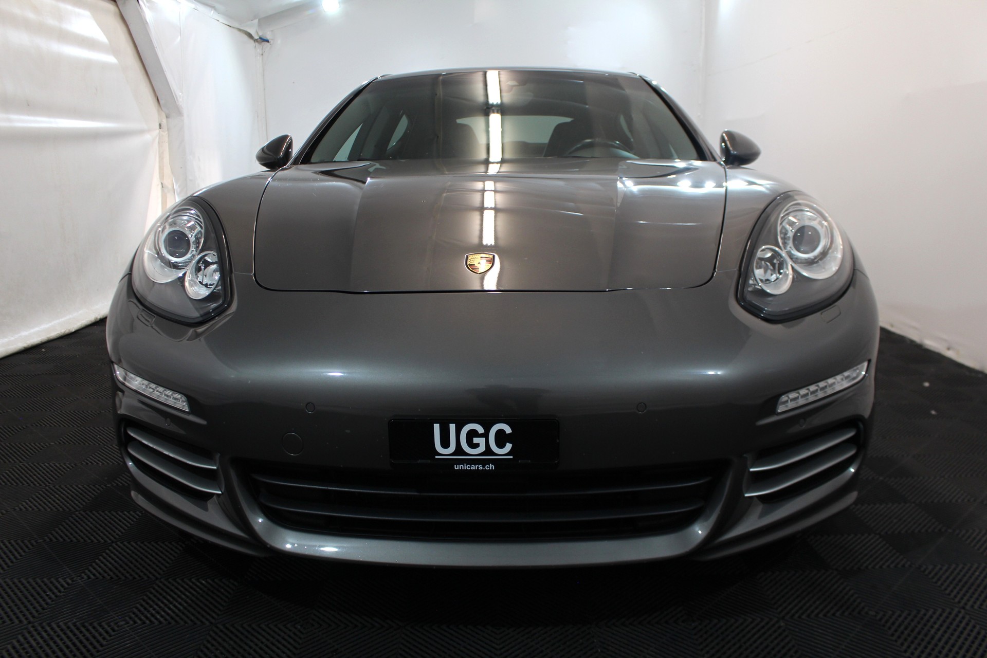 PORSCHE Panamera 3.6 V6 4 PDK-showroom-element-1