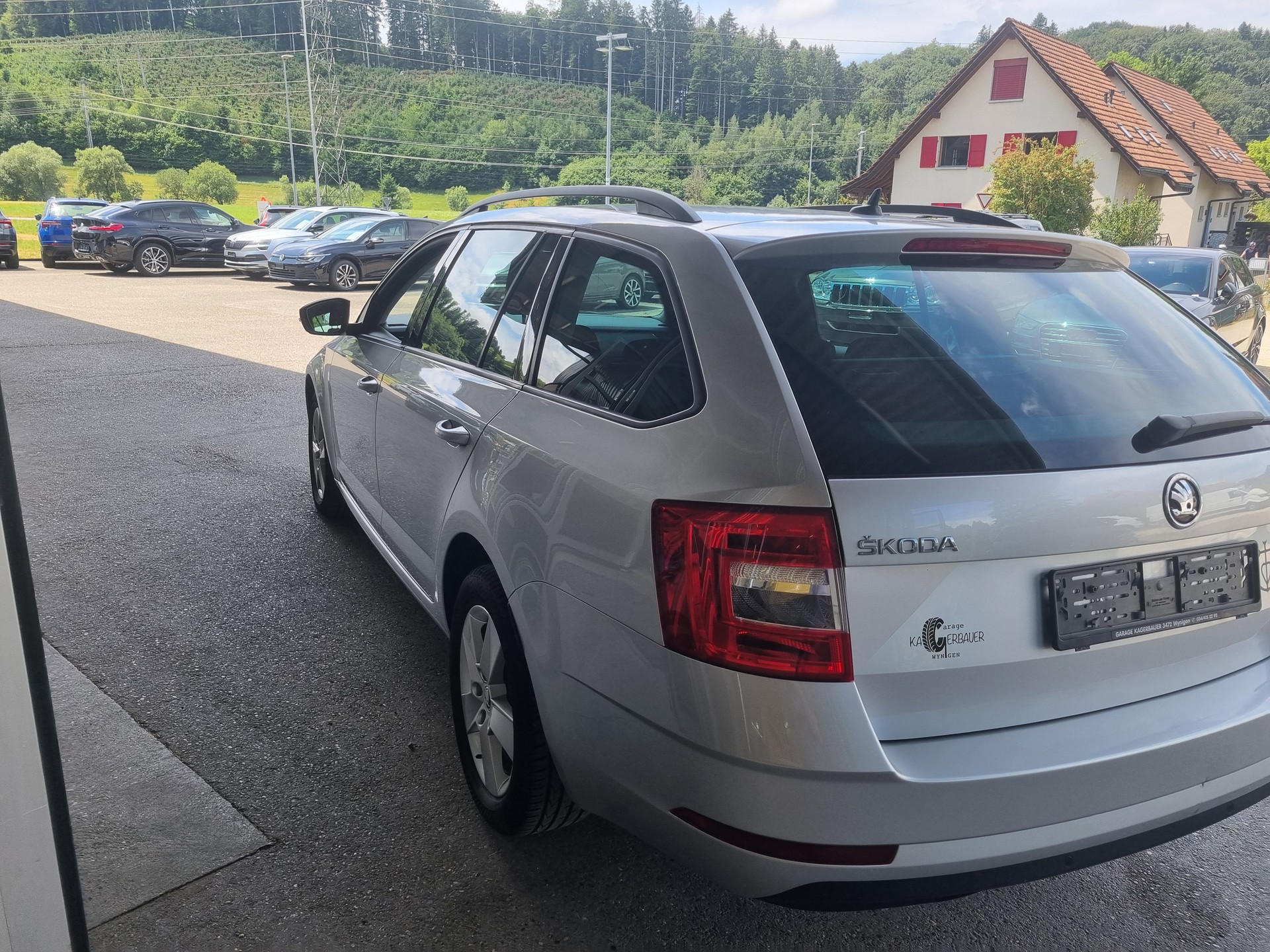 SKODA Octavia Combi 2.0 TDI Ambition 4x4 DSG-image-5