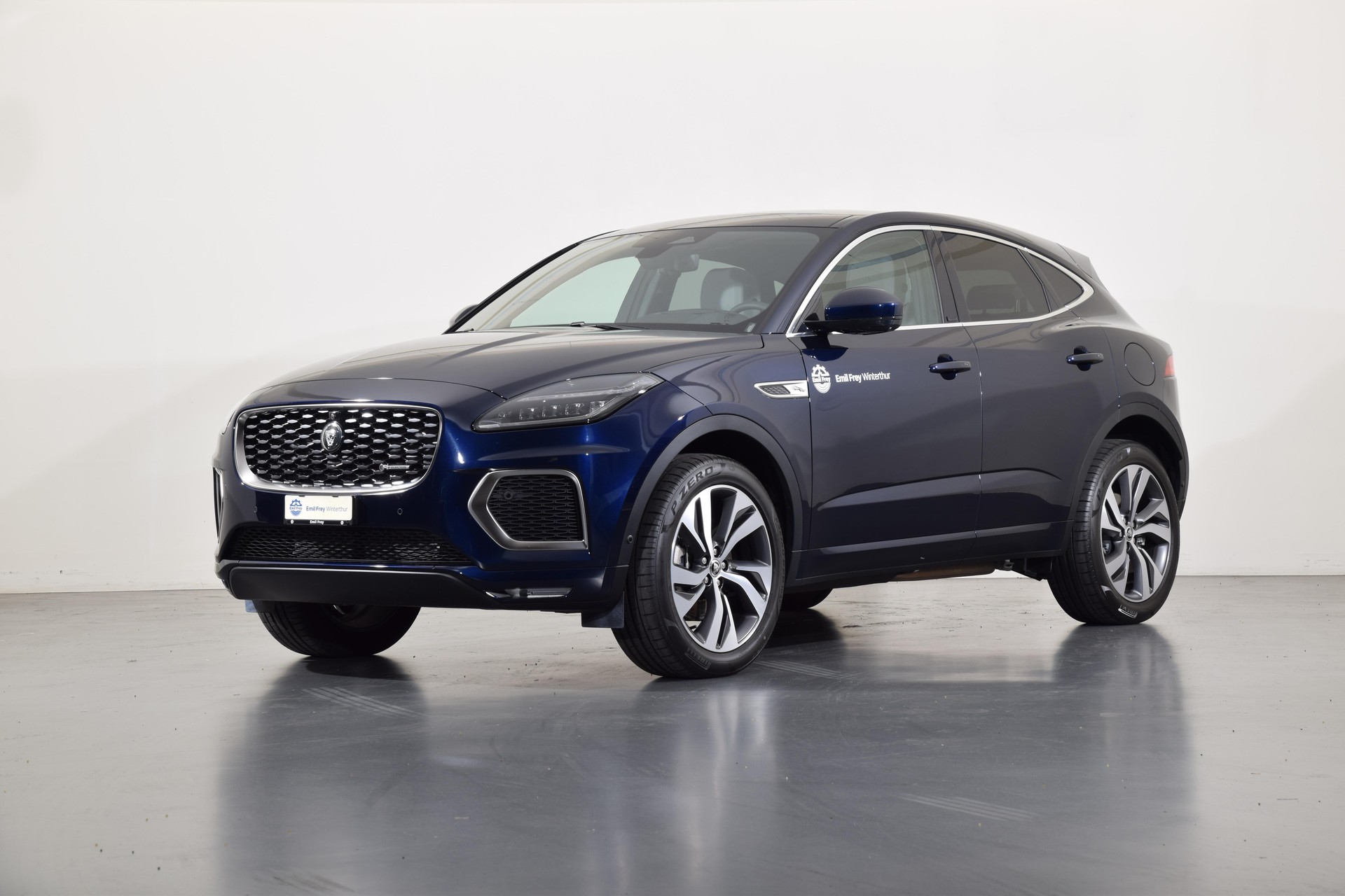 JAGUAR E-Pace 1.5 T 270e R-Dynamic HSE AWD-image-12