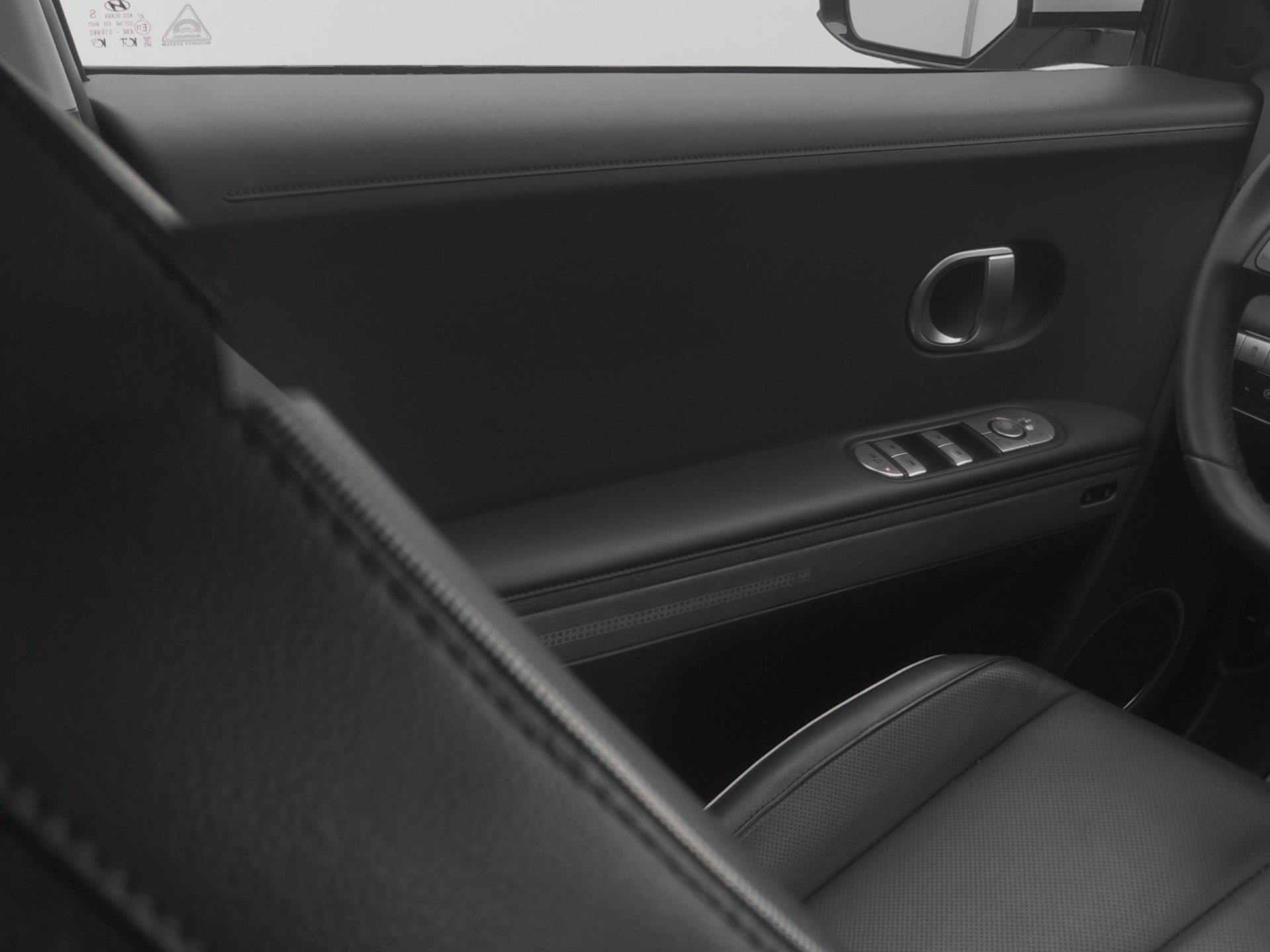 HYUNDAI Ioniq 5 72kWh Look 4WD-image-6