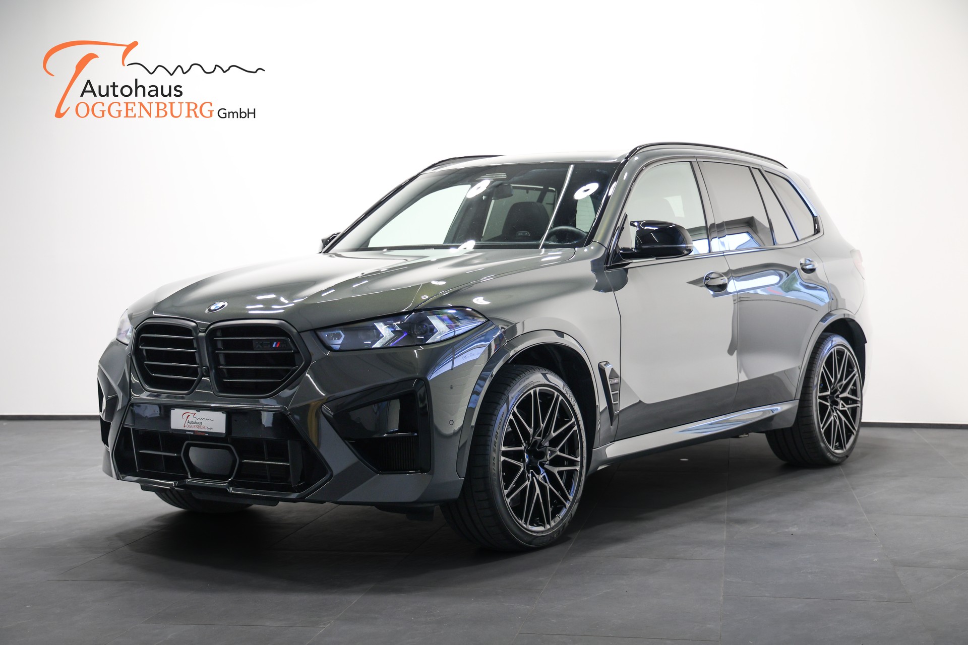 BMW X5M Competition - FACELIFT - Individual Dravitgrau - BMW Werksgarantie bis 10.2028 - AHK 3000kg --showroom-element-1