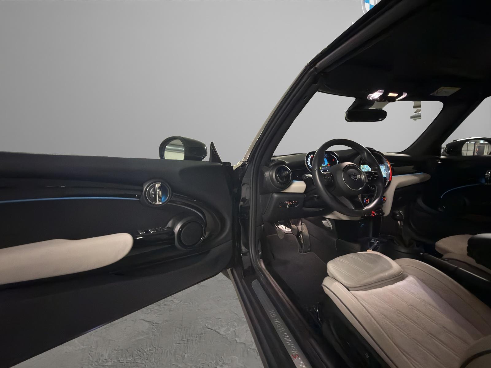 MINI Cabrio F57 2.0i Cooper S-showroom-element-3