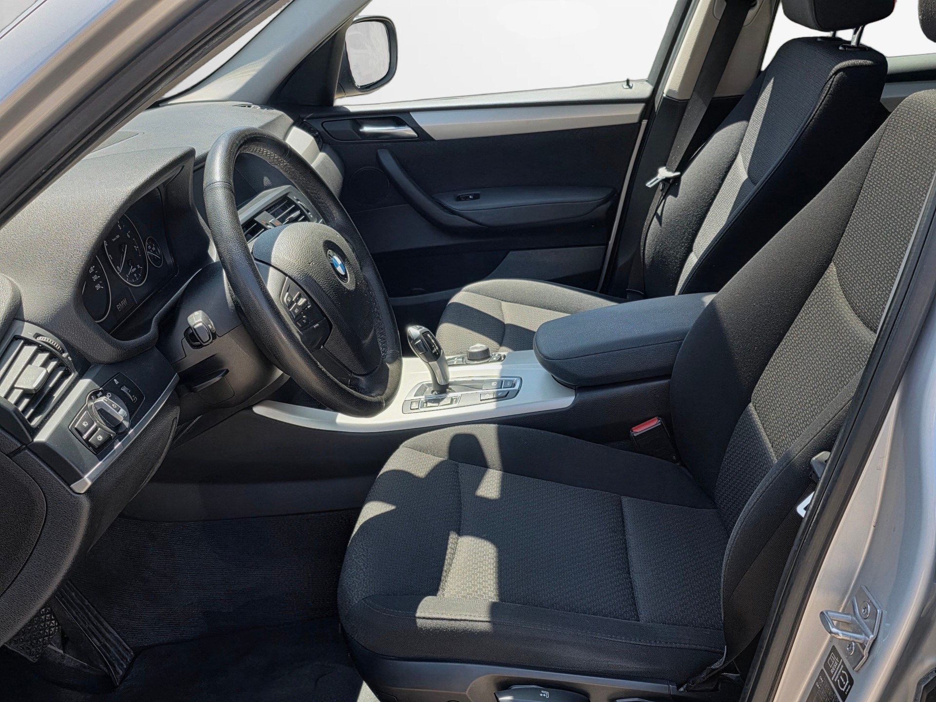 BMW X3 xDrive 28i Steptronic-image-8