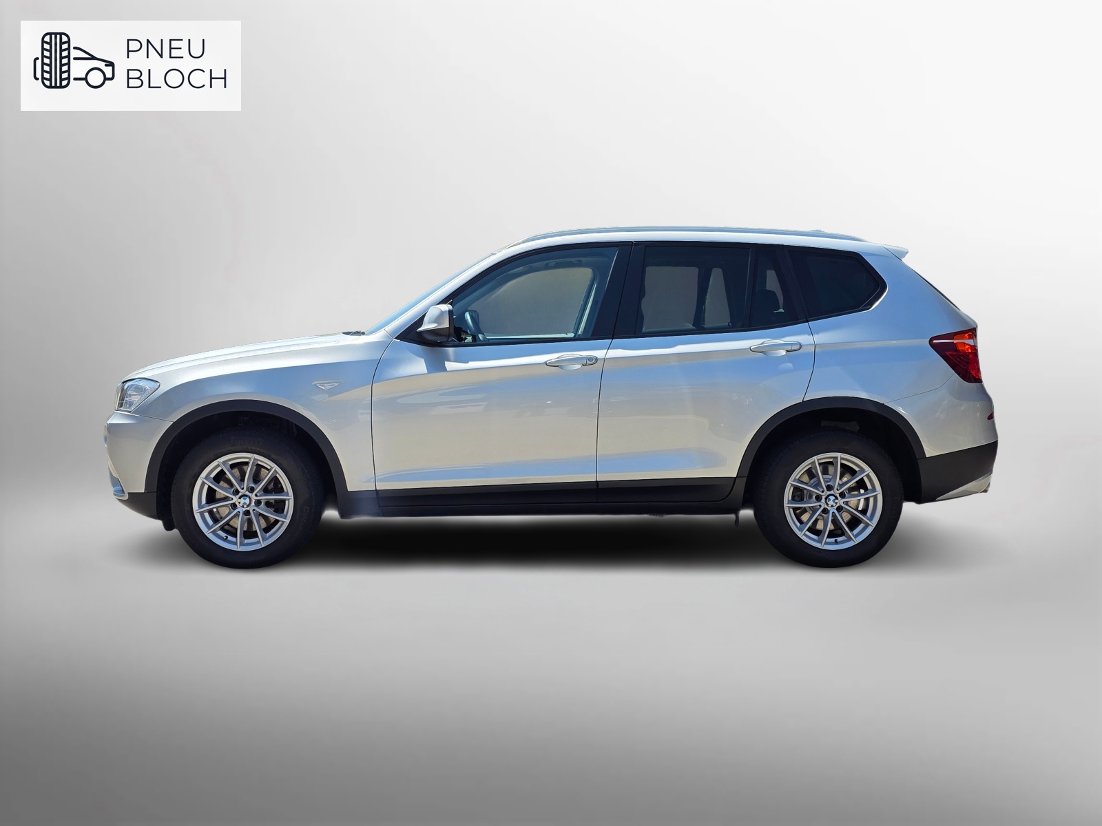 BMW X3 xDrive 28i Steptronic-showroom-element-1
