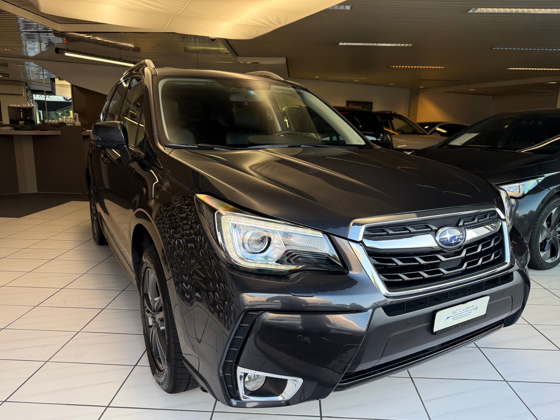 SUBARU Forester 2.0XT Luxury Lineartronic-showroom-element-3
