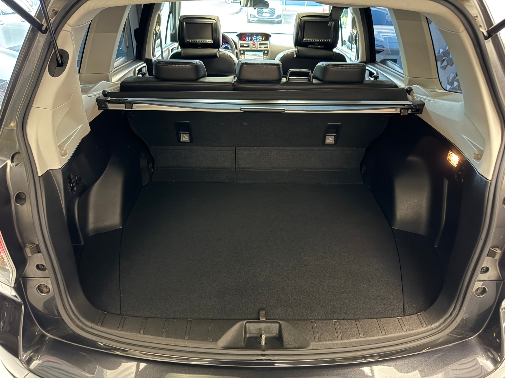 SUBARU Forester 2.0XT Luxury Lineartronic-image-8