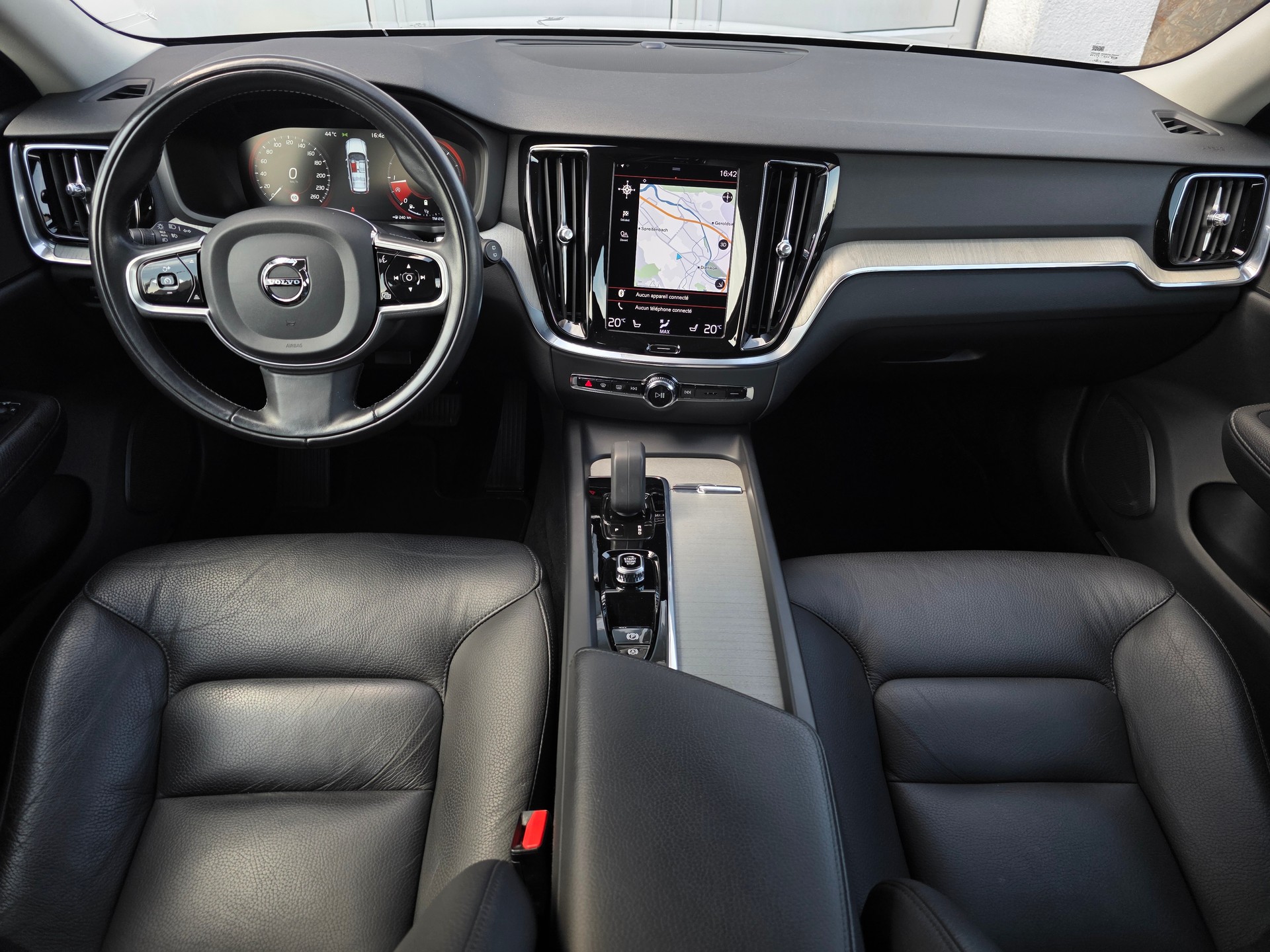 VOLVO VOLVO V60 Cross Country B4 D AWD Geartronic | CH-Fahrzeug | Gratis-Service bis 150'000 km | Top Zustand | Top Ausstattung-image-10