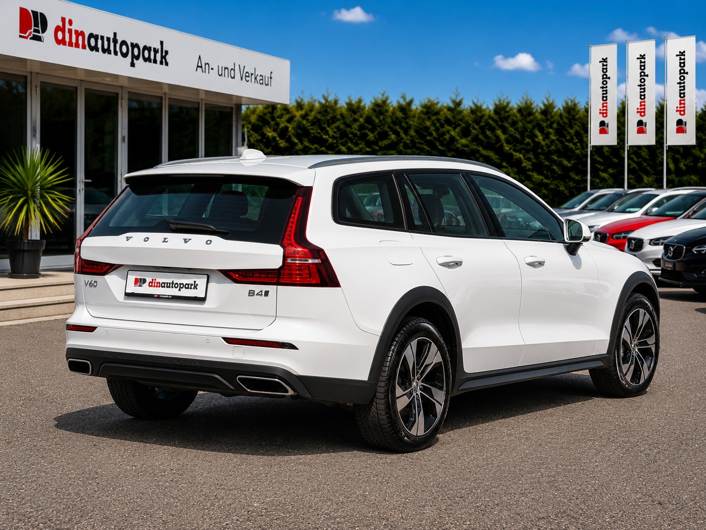 VOLVO VOLVO V60 Cross Country B4 D AWD Geartronic | CH-Fahrzeug | Gratis-Service bis 150'000 km | Top Zustand | Top Ausstattung-image-5