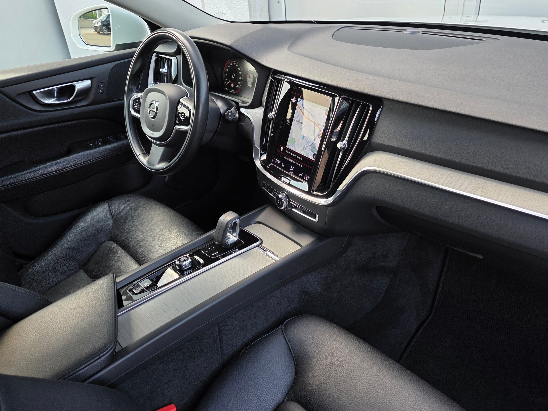 VOLVO VOLVO V60 Cross Country B4 D AWD Geartronic | CH-Fahrzeug | Gratis-Service bis 150'000 km | Top Zustand | Top Ausstattung-image-19