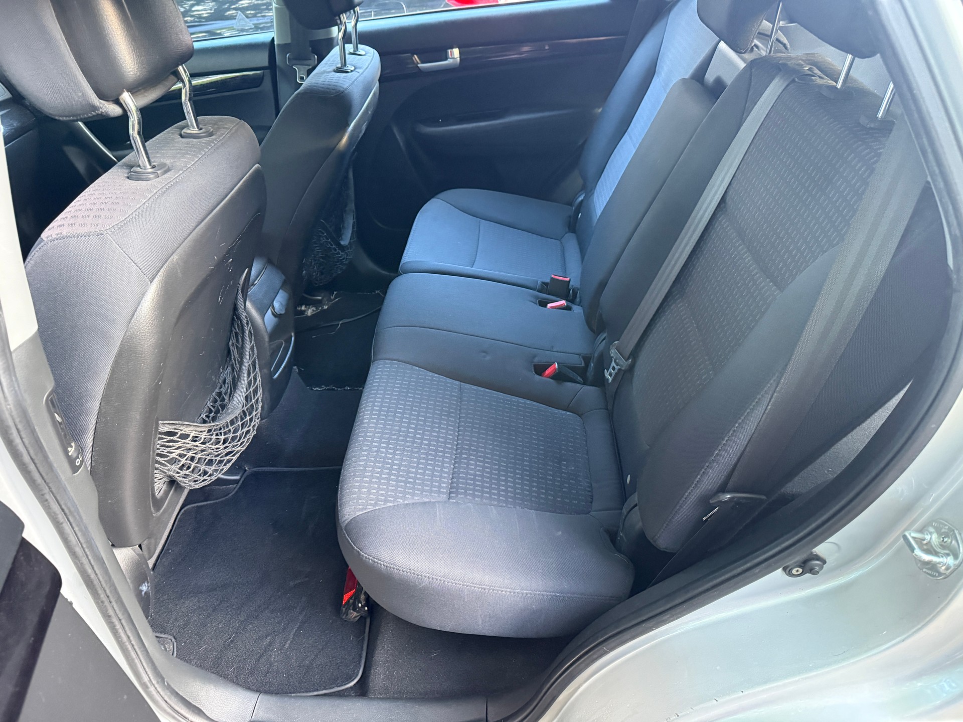 KIA Sorento 2.2 CRDI LX Automatic-image-13