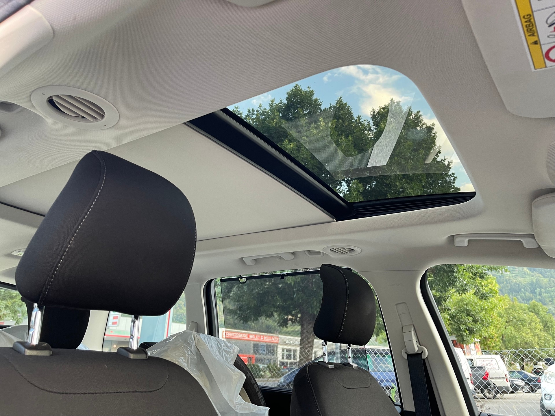 FORD Galaxy 2.0 TDCi Titanium AWD PowerShift-image-12