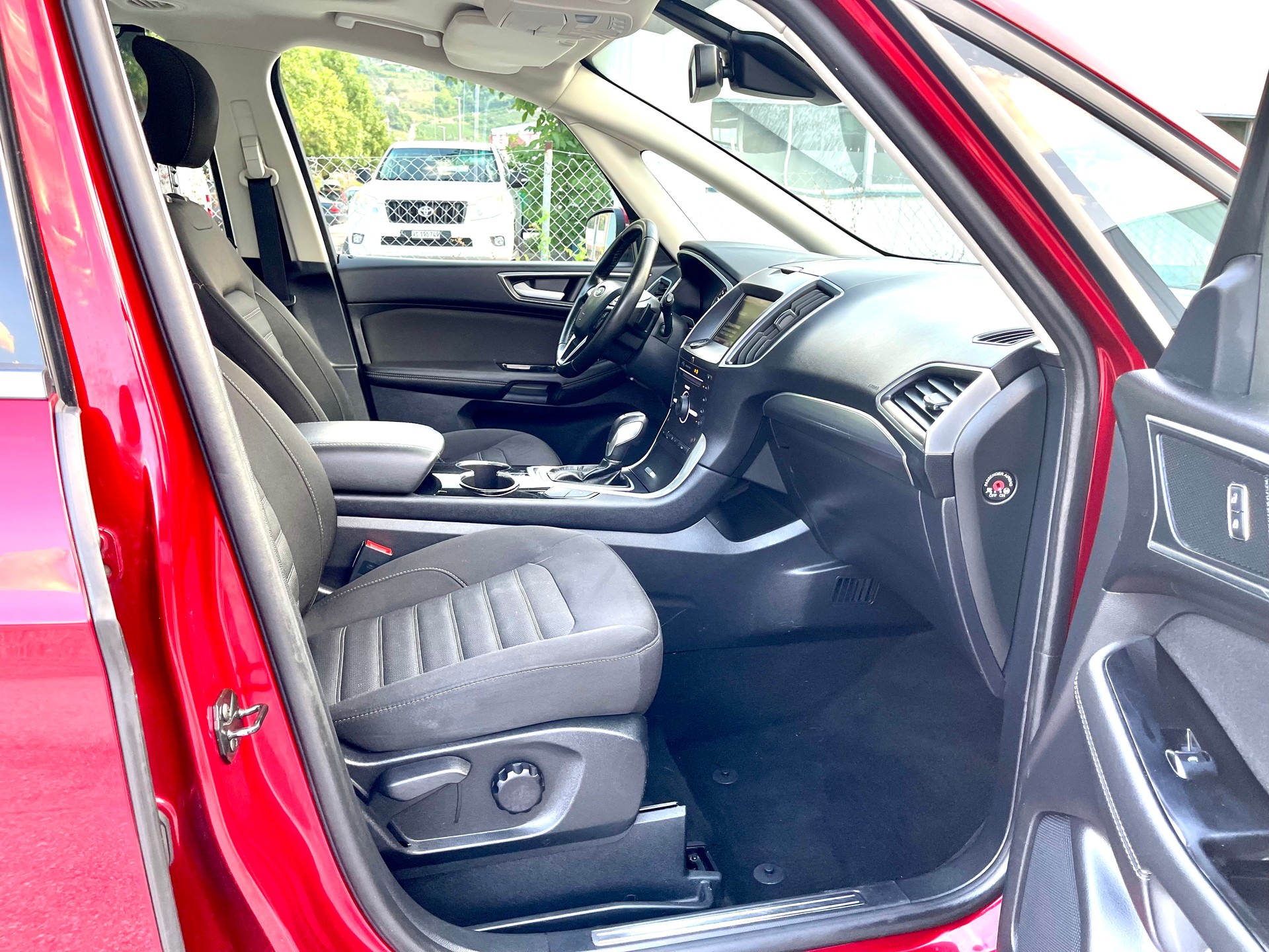 FORD Galaxy 2.0 TDCi Titanium AWD PowerShift-image-27