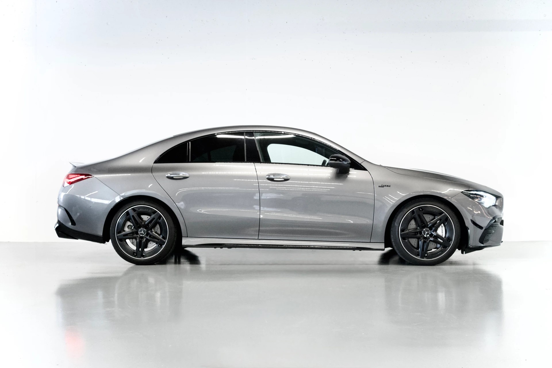 MERCEDES-BENZ CLA 35 AMG 4MATIC | FACELIFT | FRISCH AB MFK-showroom-element-3