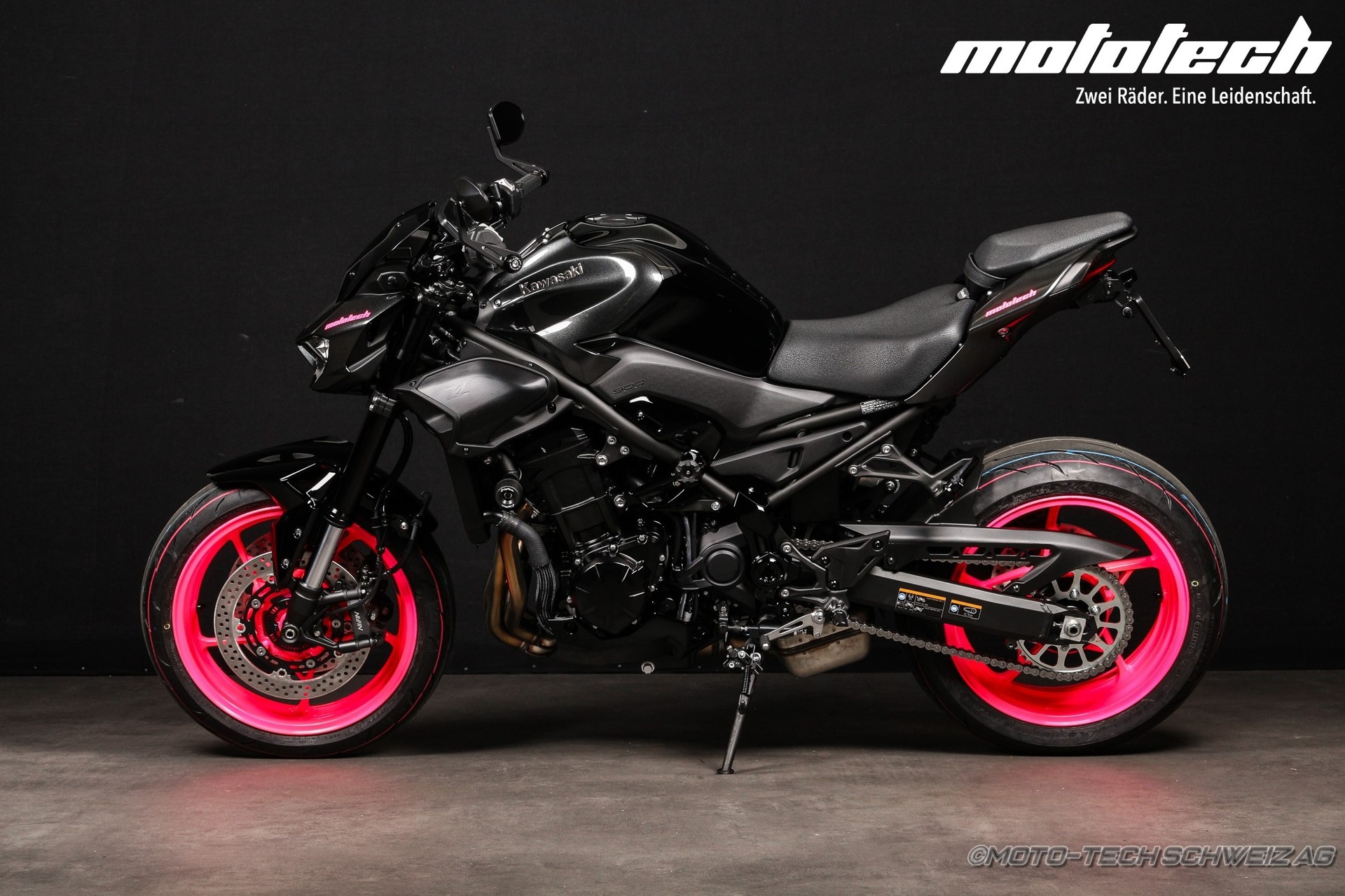 KAWASAKI Z 900 (35/70kW) STAGE 1 SHARK PINK EDITION-image-3